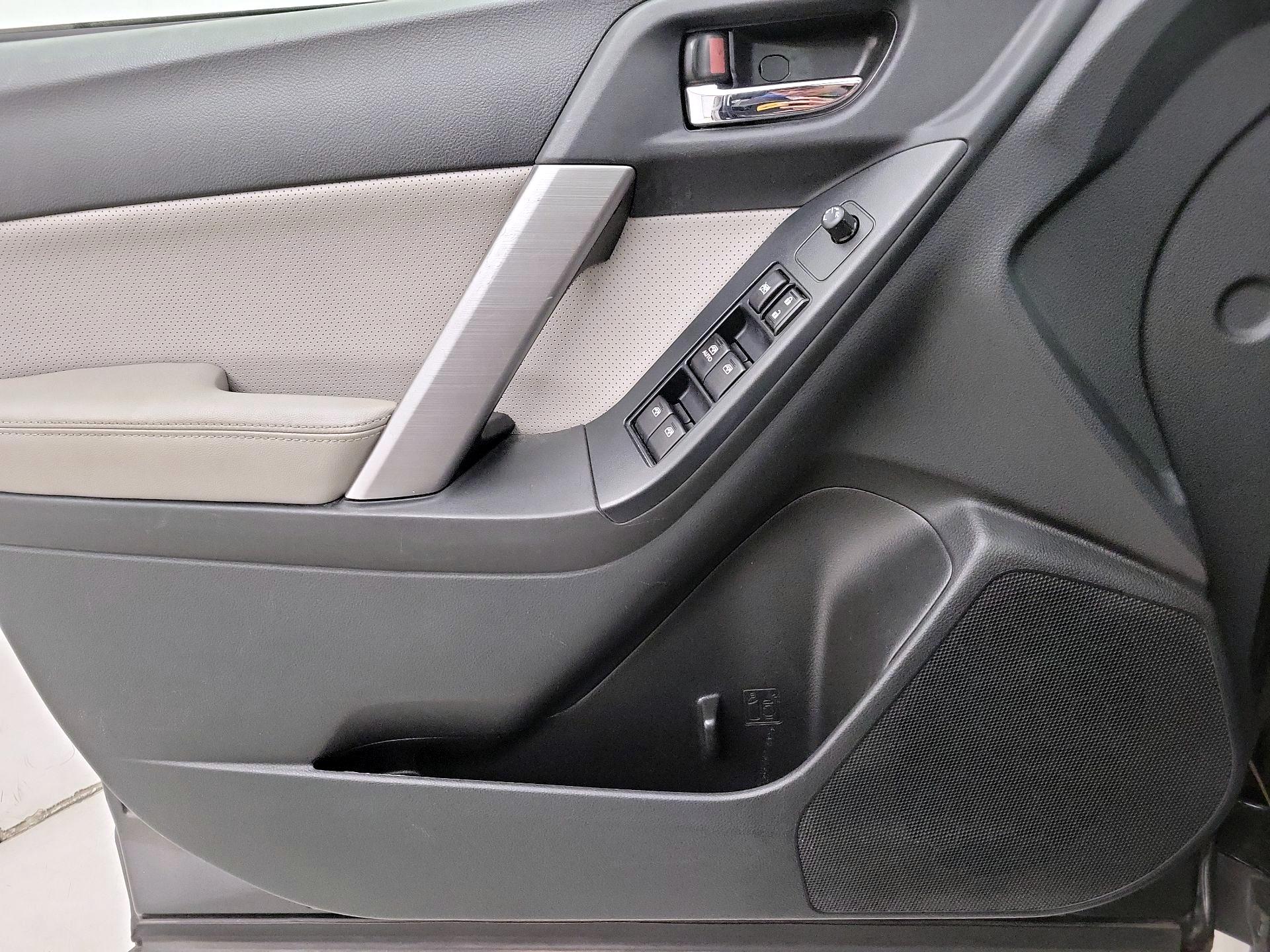 Thumbnail: 2015 Subaru Forester - 12