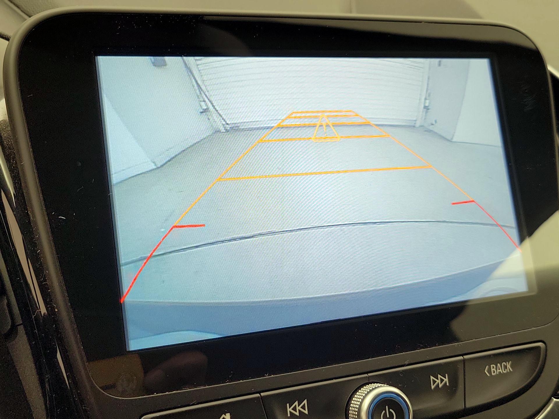 Thumbnail: 2017 Chevrolet Volt - 15