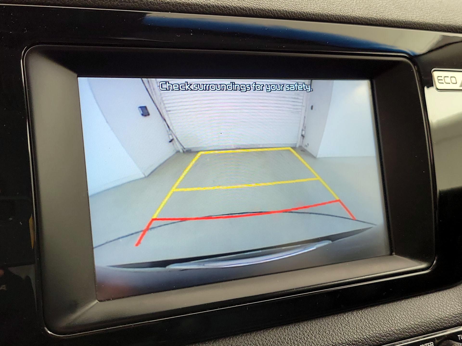 Thumbnail: 2018 Kia Niro - 15