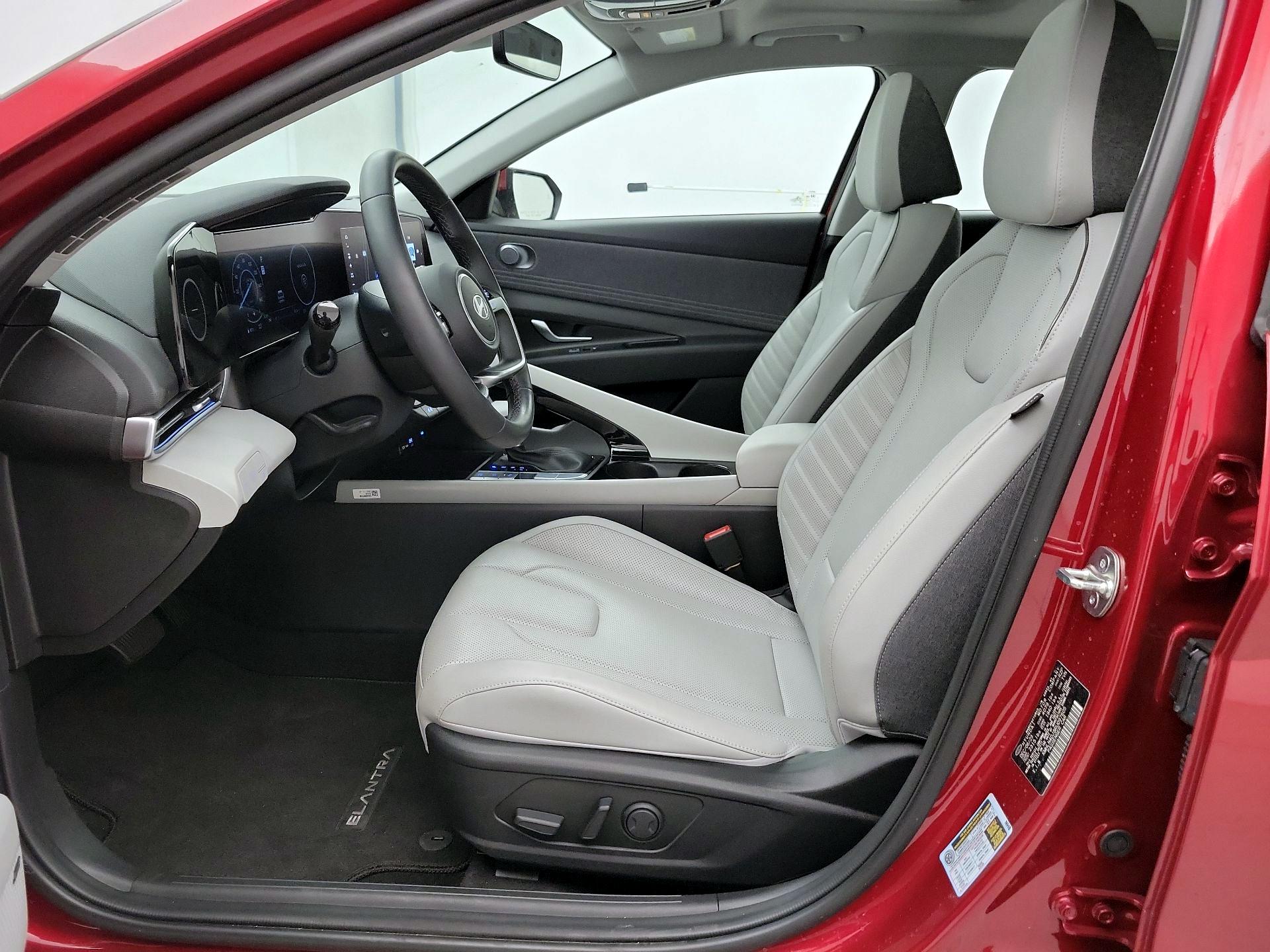 Thumbnail: 2024 Hyundai Elantra - 11