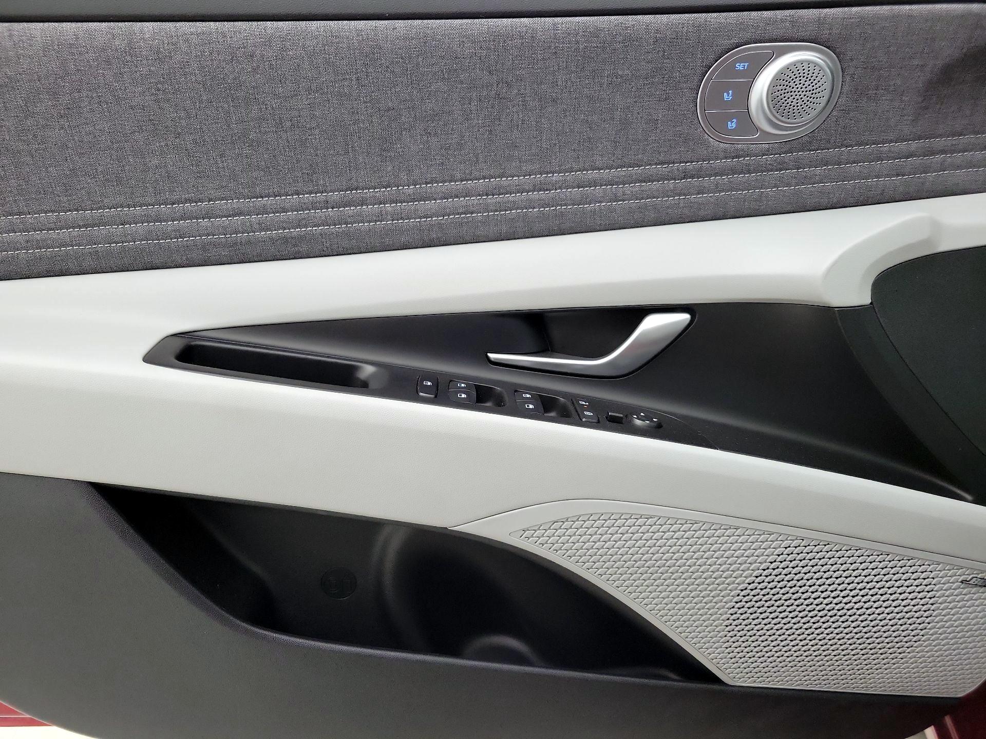 Thumbnail: 2024 Hyundai Elantra - 12