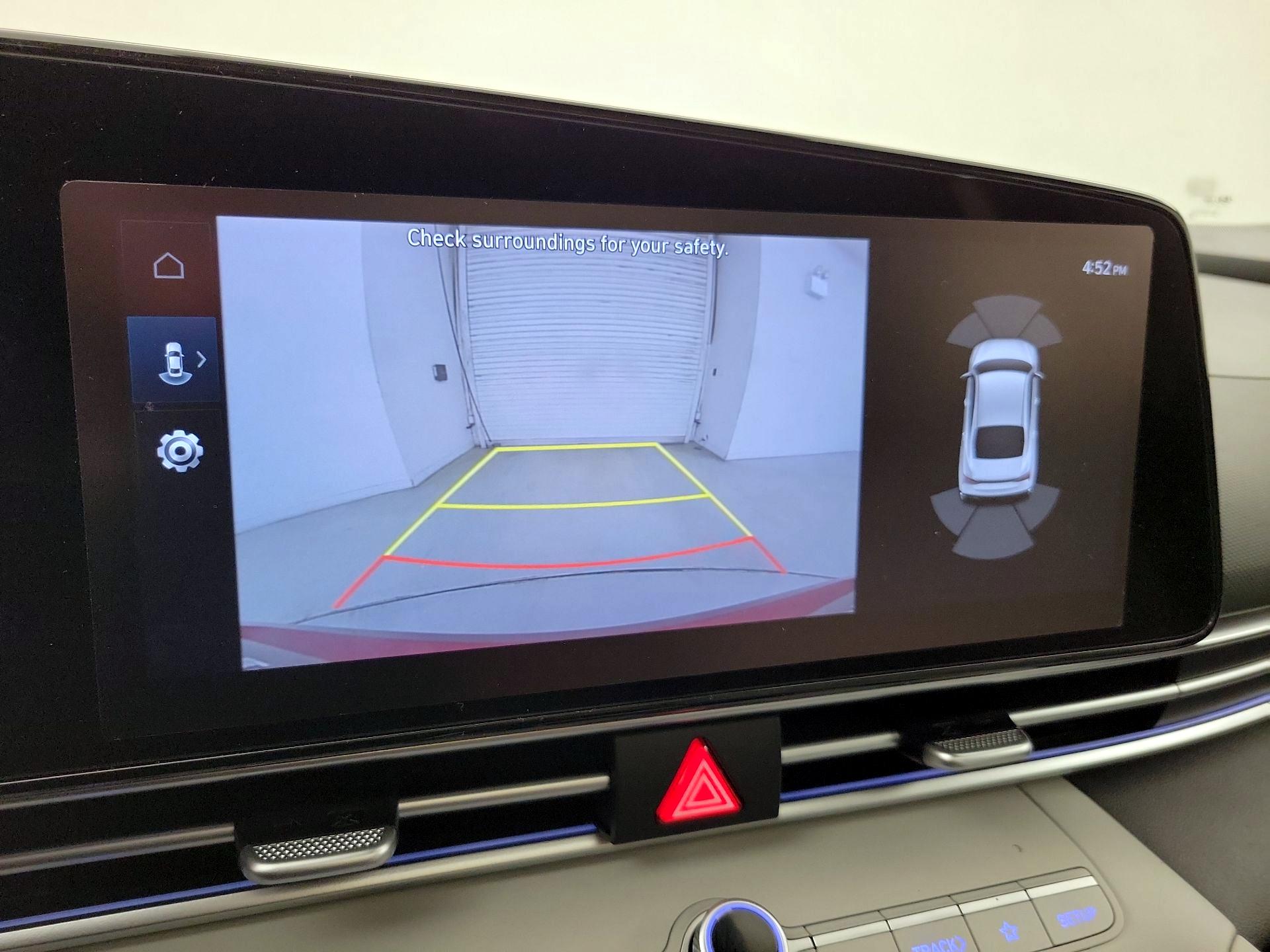 Thumbnail: 2024 Hyundai Elantra - 15