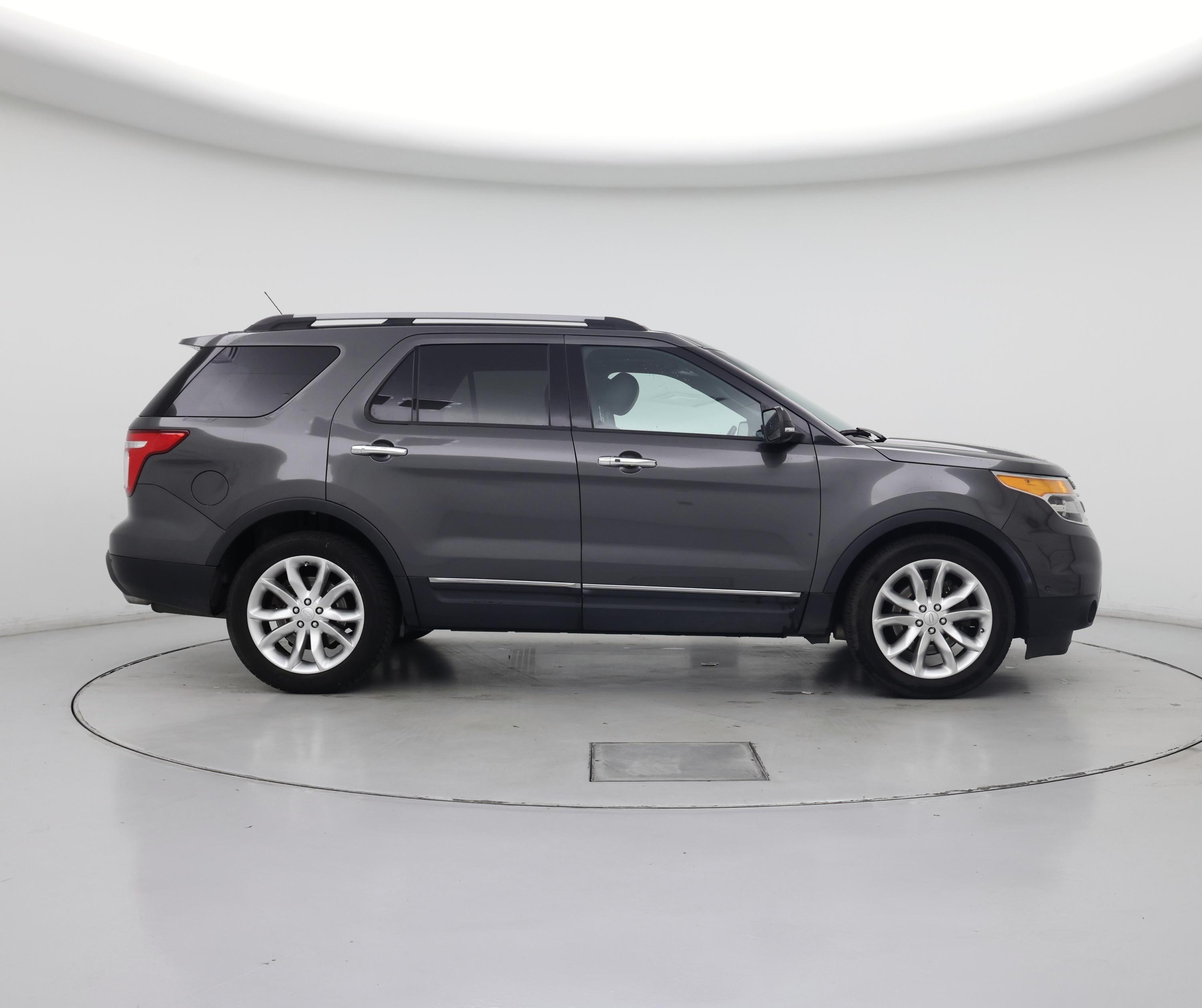Thumbnail: 2015 Ford Explorer - 7