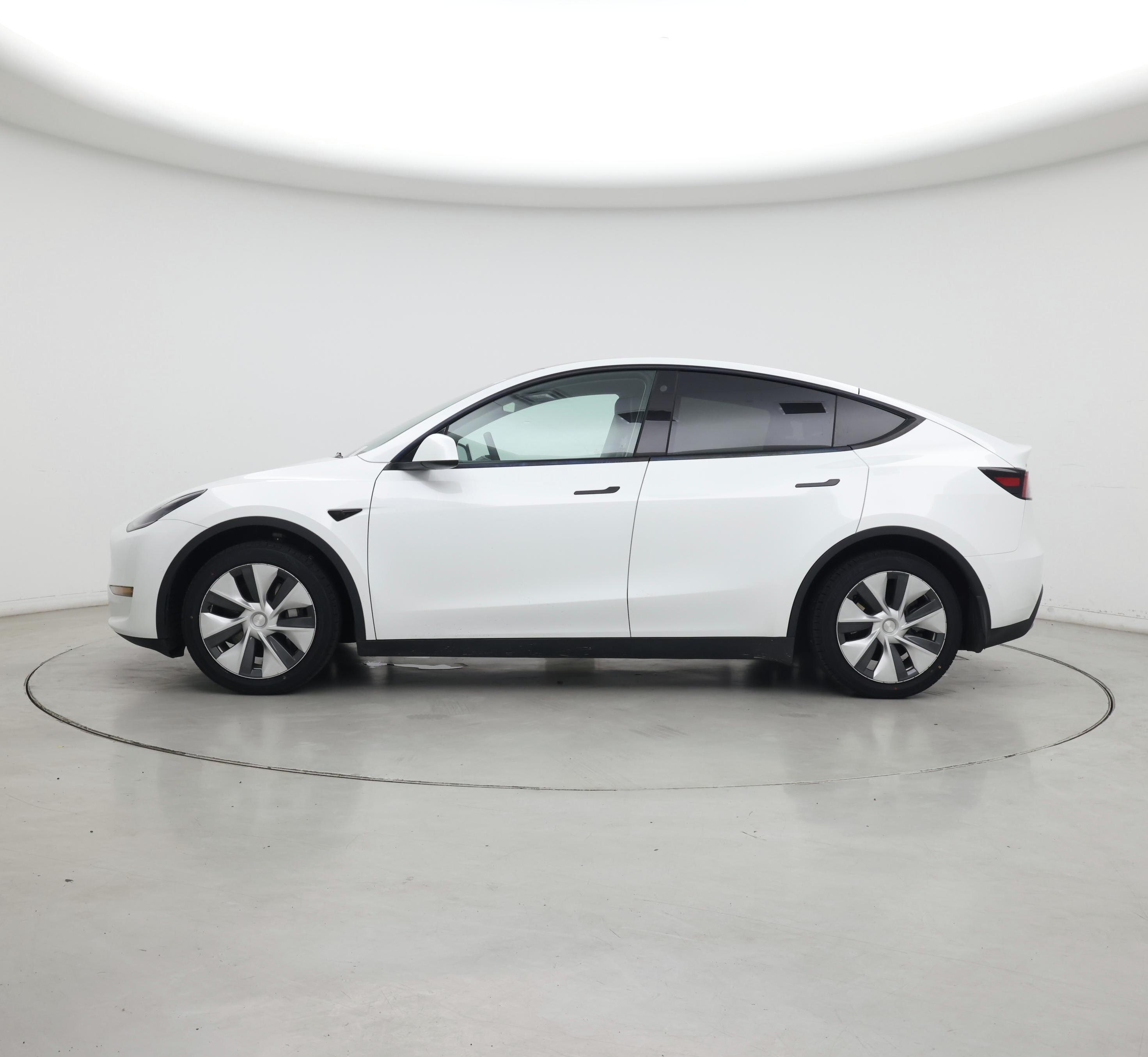 Thumbnail: 2023 Tesla Model Y - 3