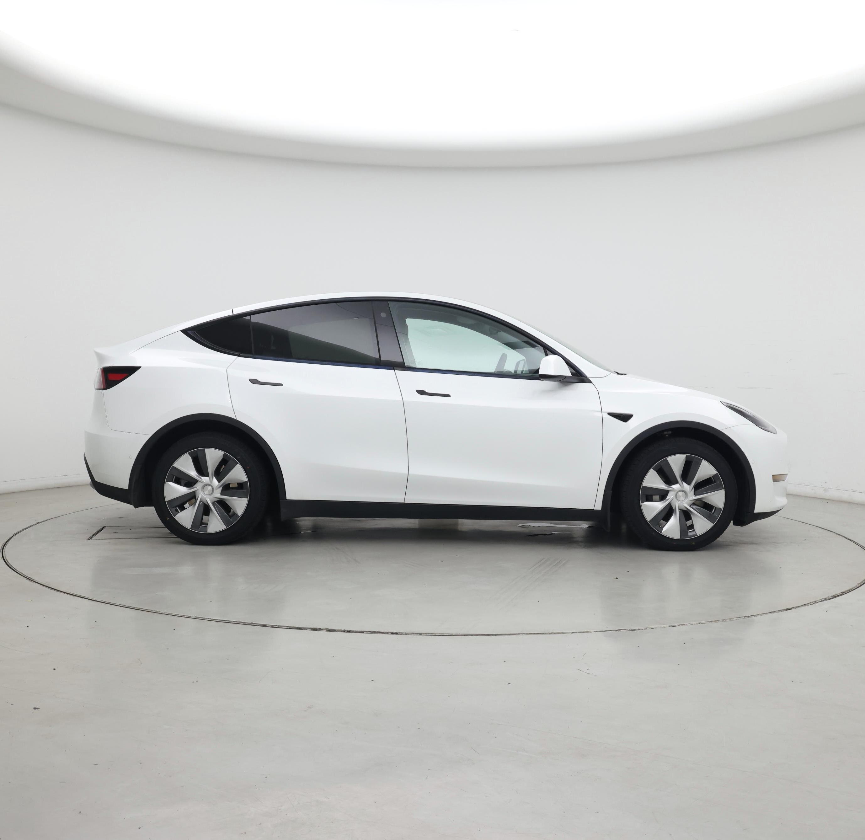 Thumbnail: 2023 Tesla Model Y - 7