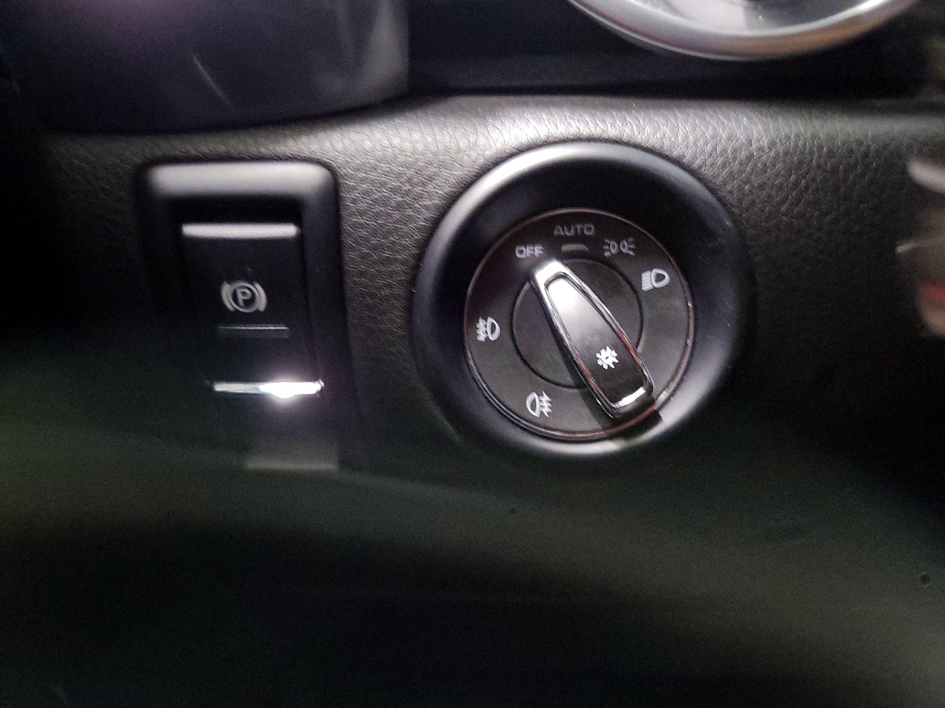 Thumbnail: 2017 Porsche Cayenne - 13