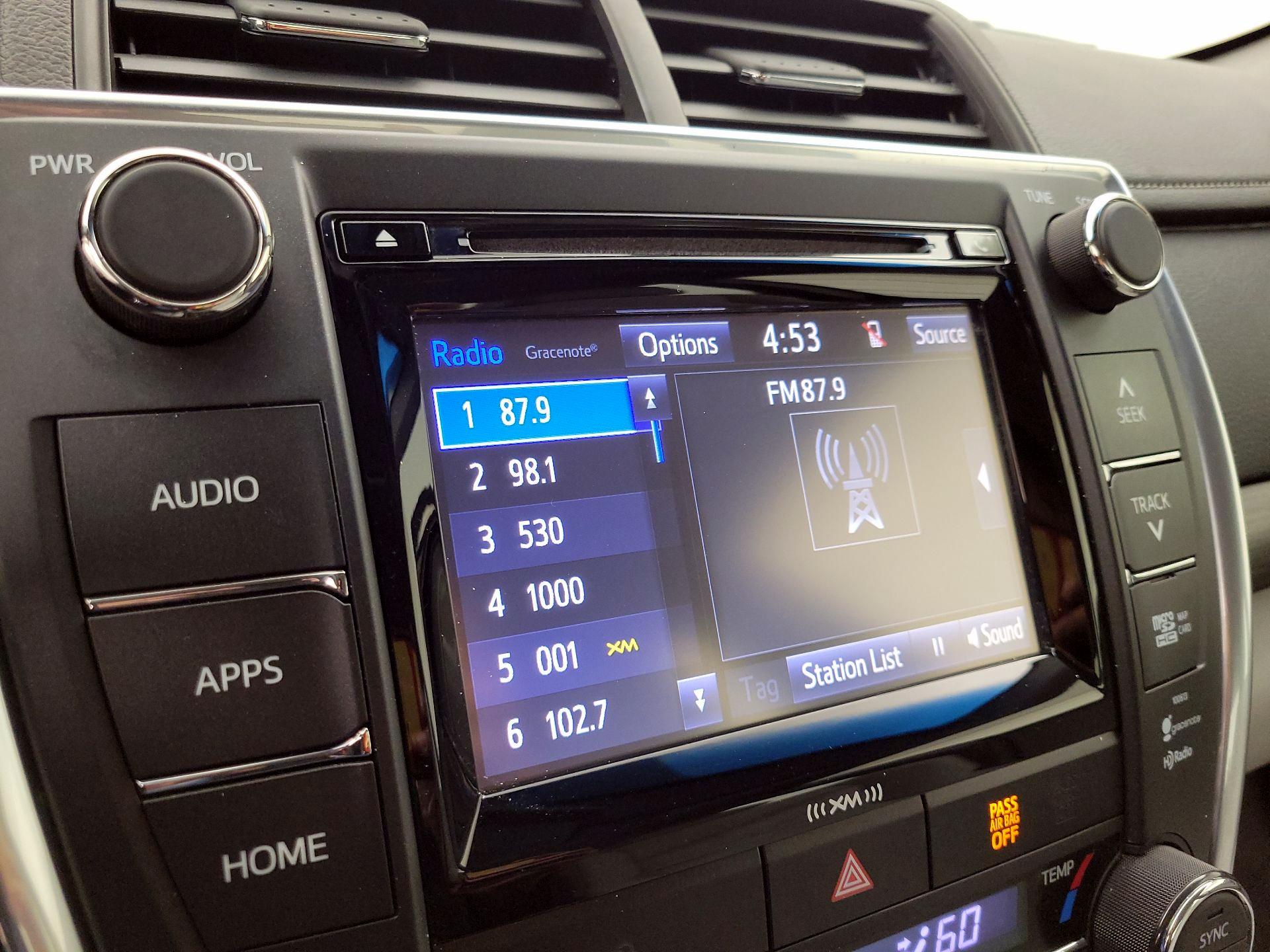 Thumbnail: 2016 Toyota Camry - 15