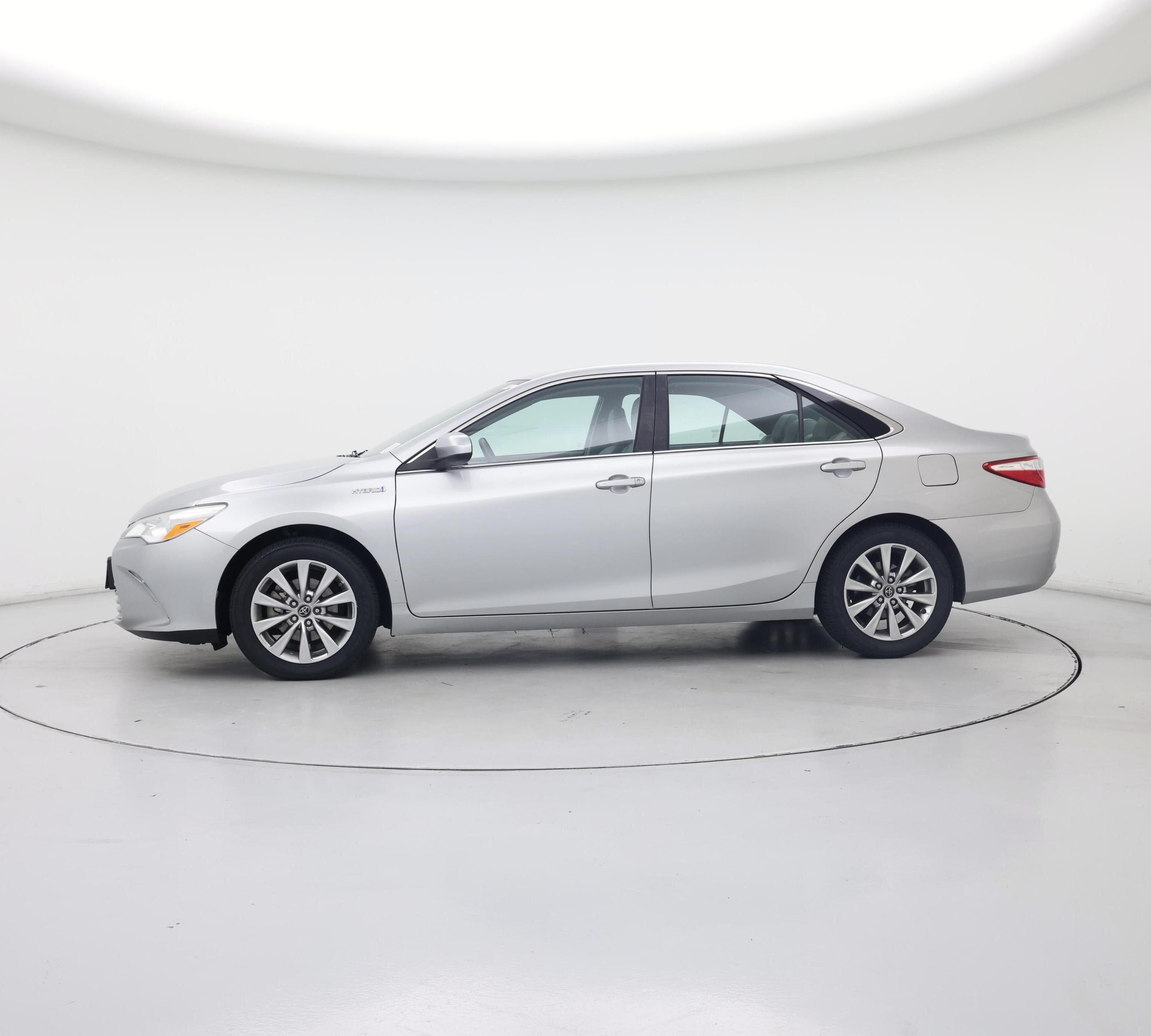 Thumbnail: 2016 Toyota Camry - 3