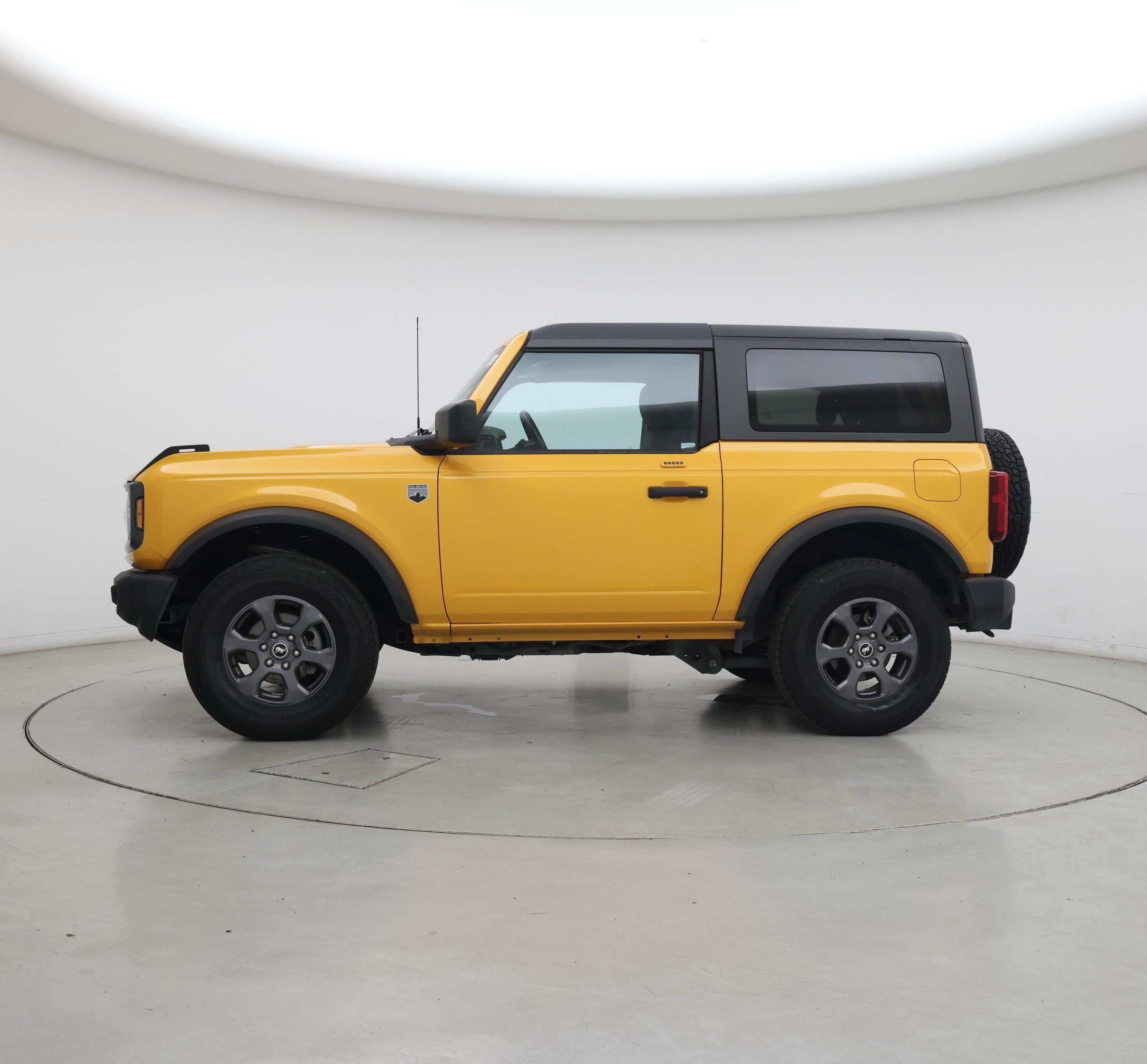 Thumbnail: 2022 Ford Bronco - 3