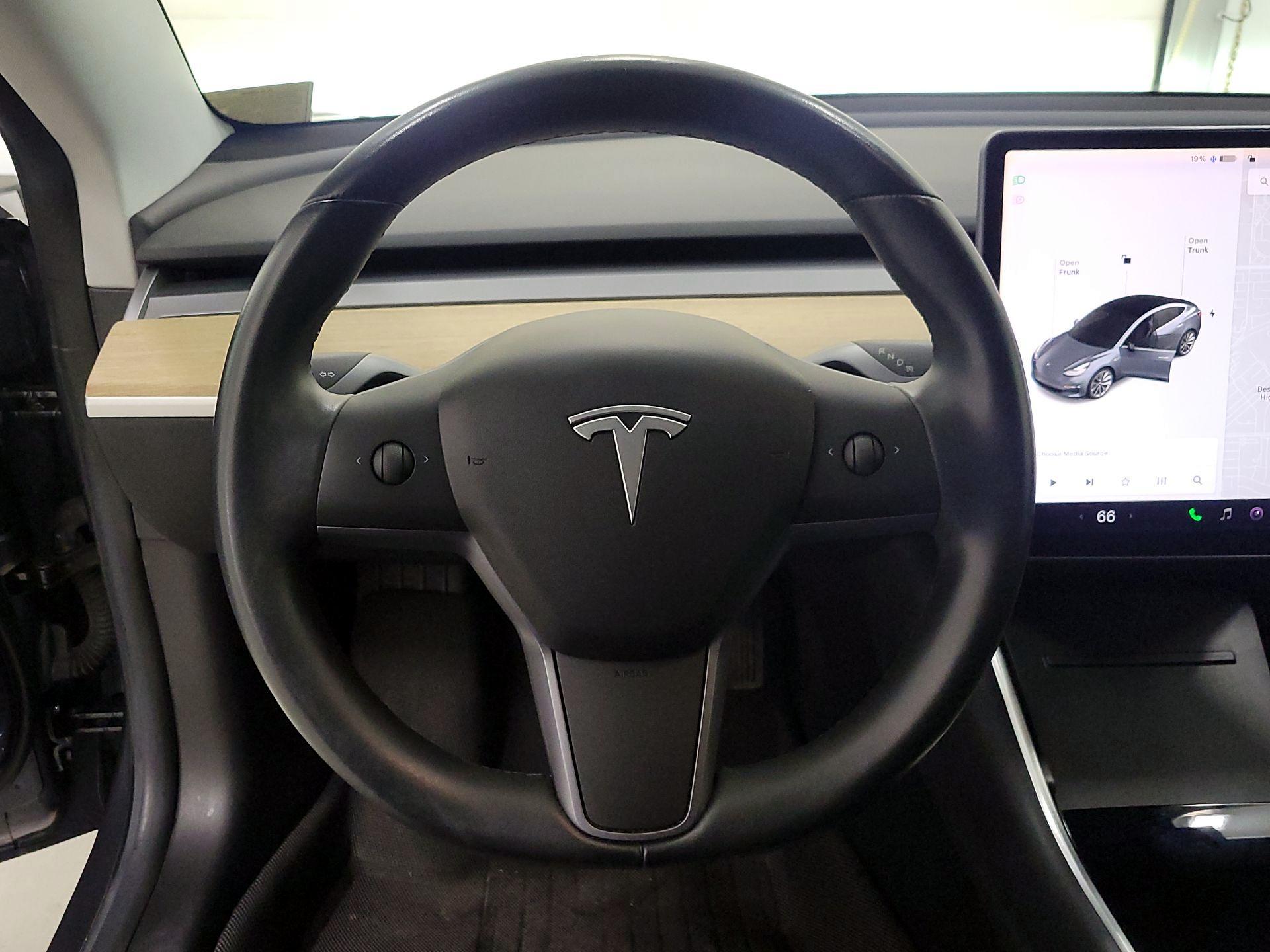 Thumbnail: 2019 Tesla Model 3 - 10