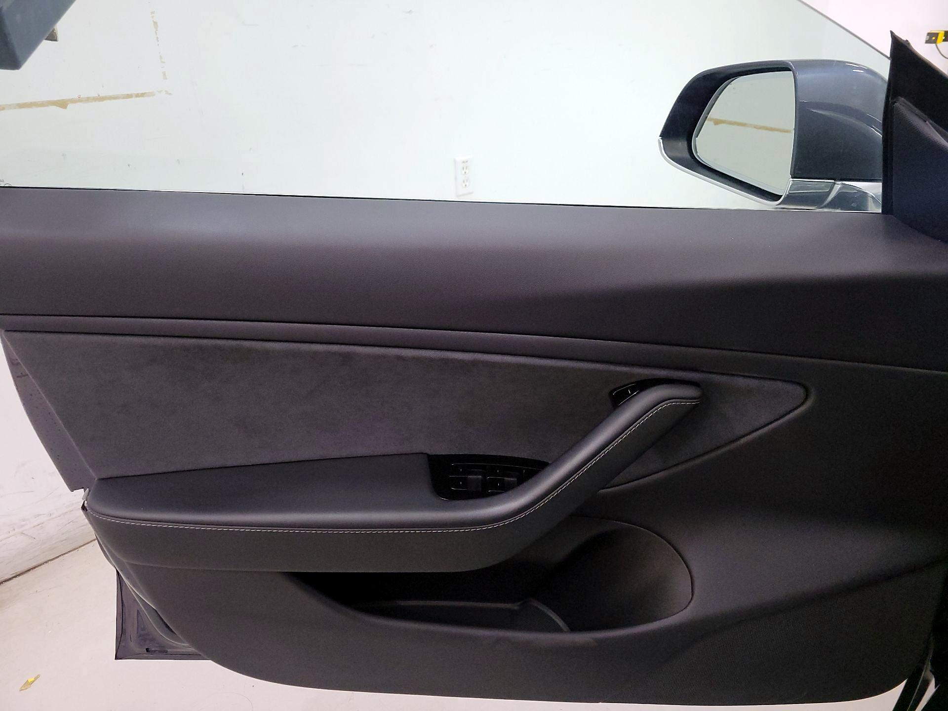 Thumbnail: 2019 Tesla Model 3 - 12