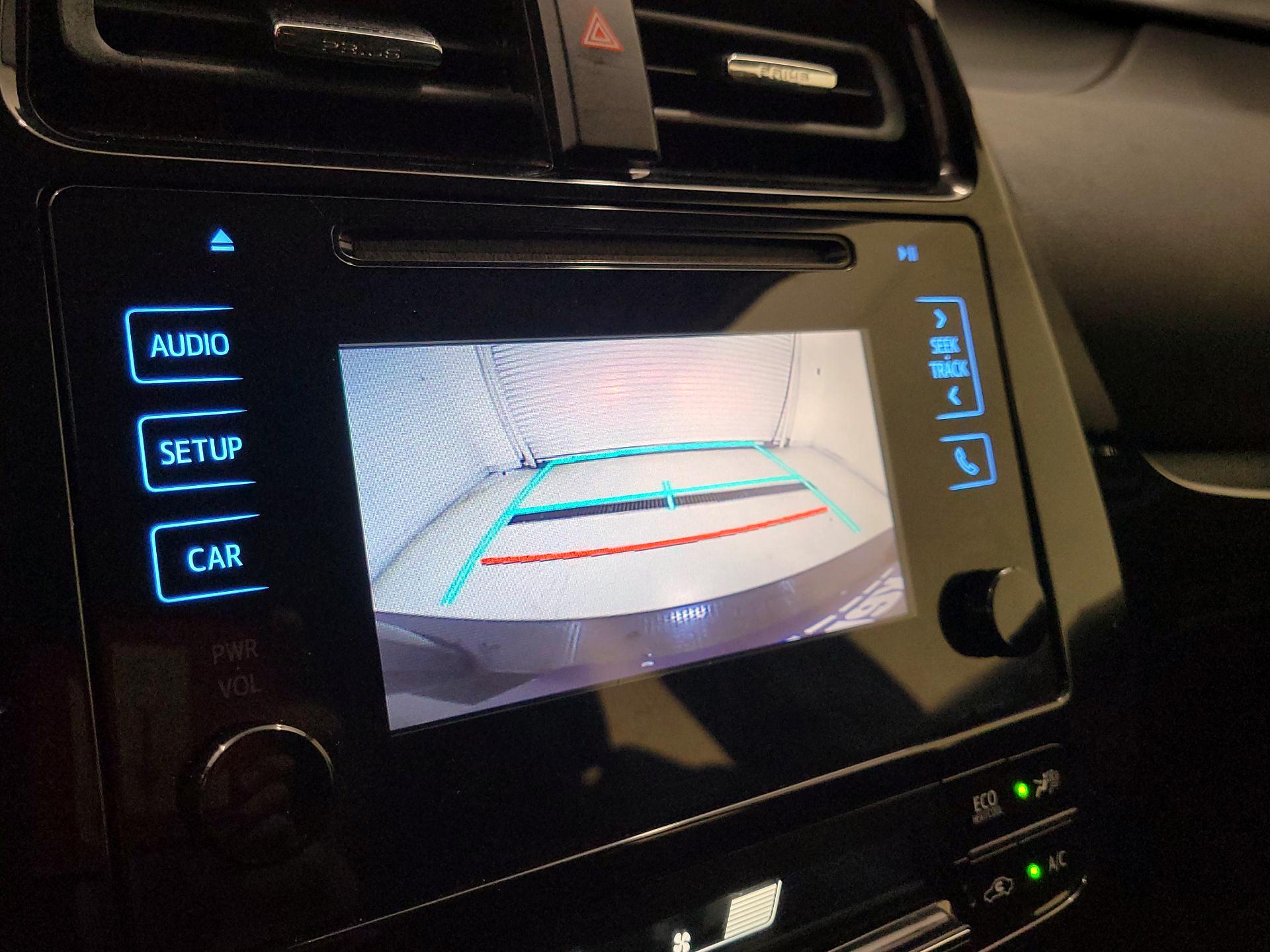 Thumbnail: 2016 Toyota Prius - 14