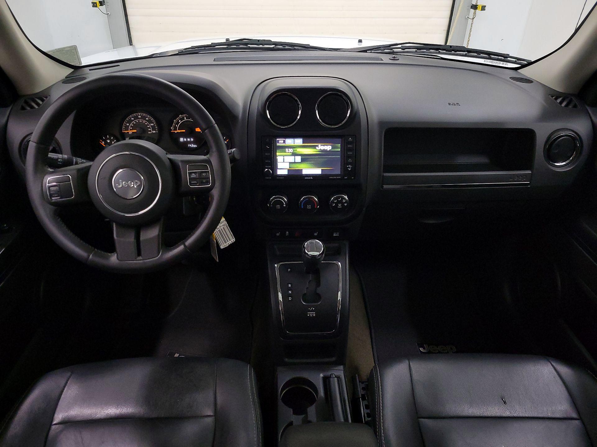 Thumbnail: 2016 Jeep Patriot - 9