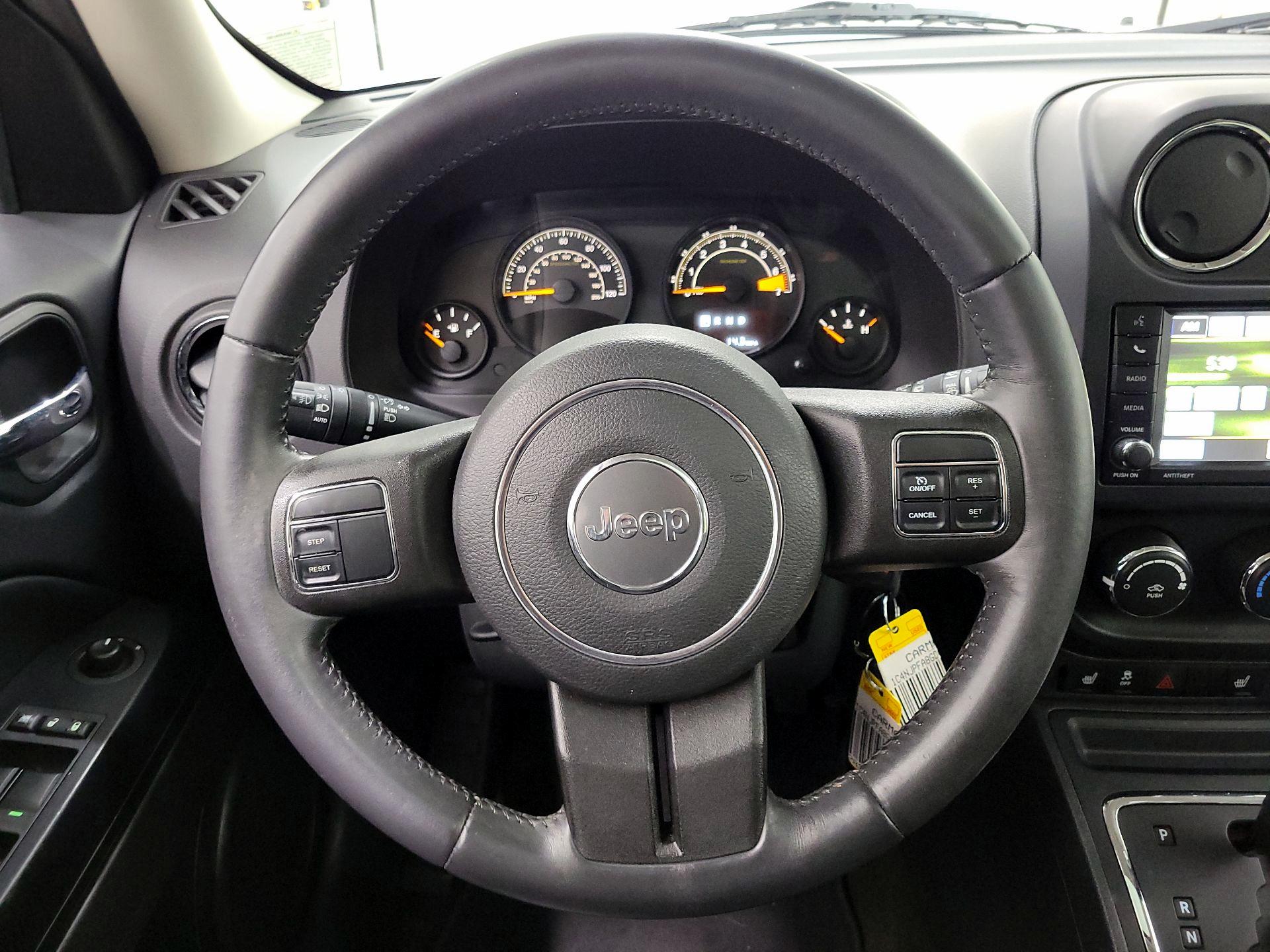 Thumbnail: 2016 Jeep Patriot - 10