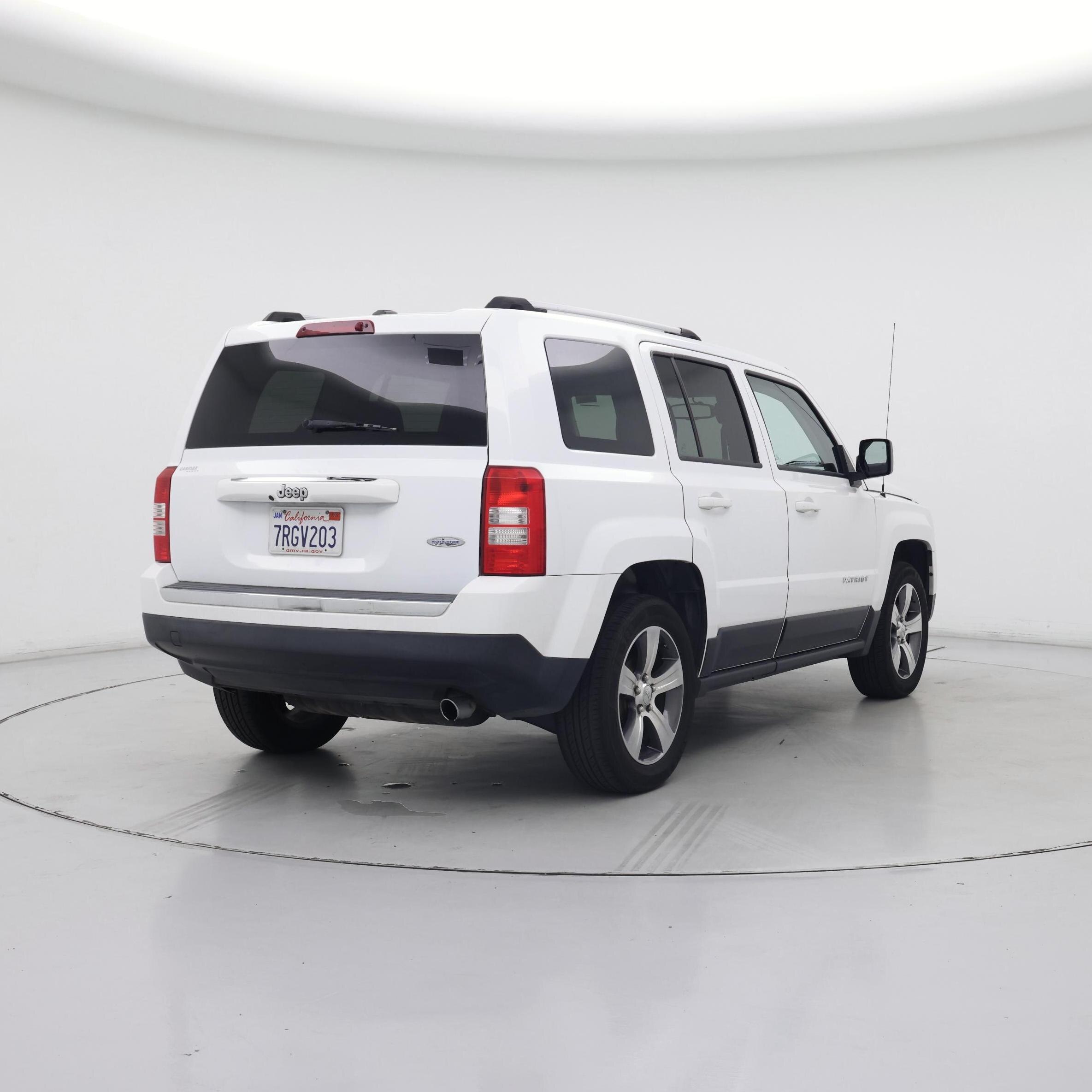 Thumbnail: 2016 Jeep Patriot - 8