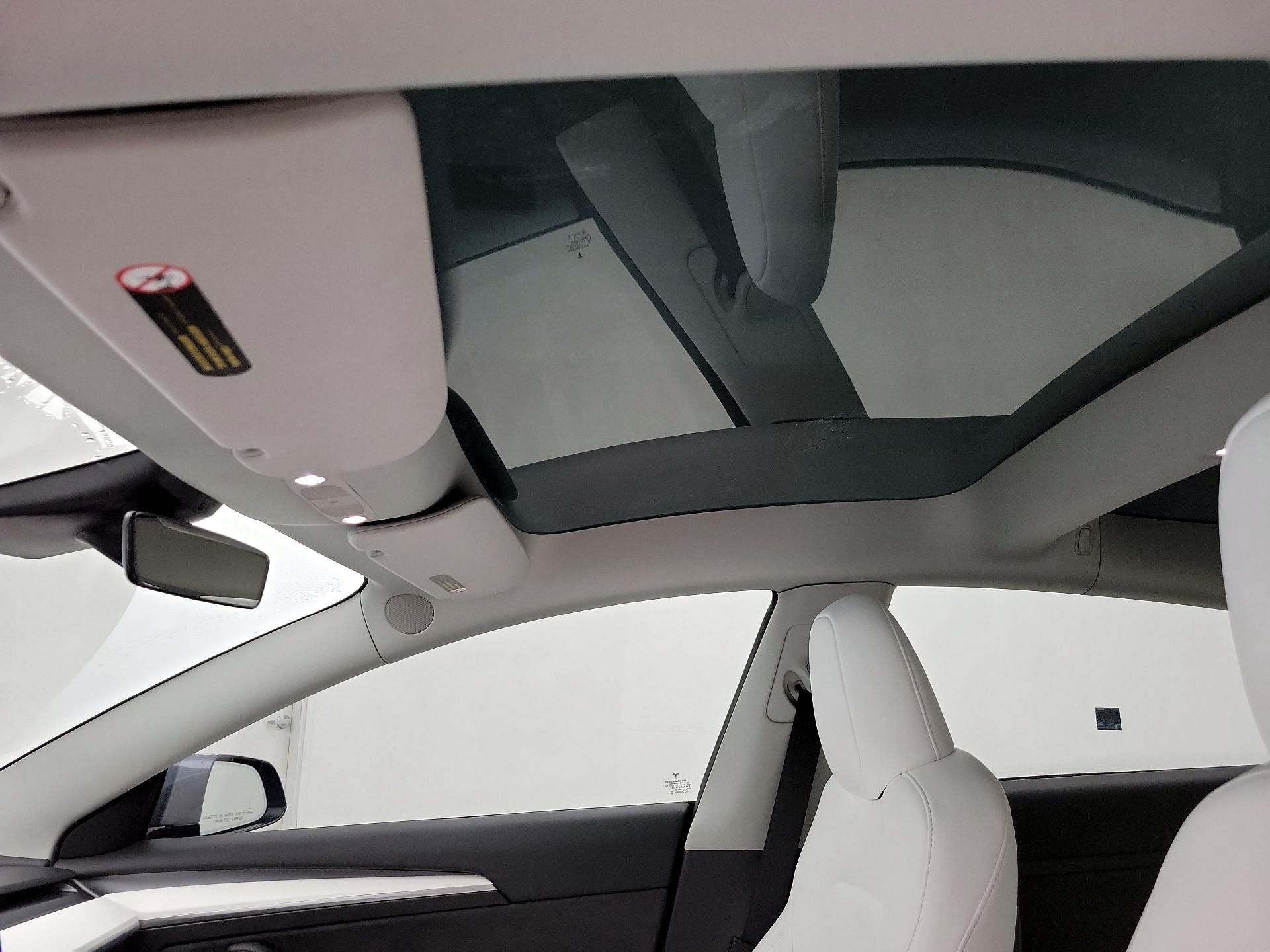 Thumbnail: 2023 Tesla Model 3 - 18