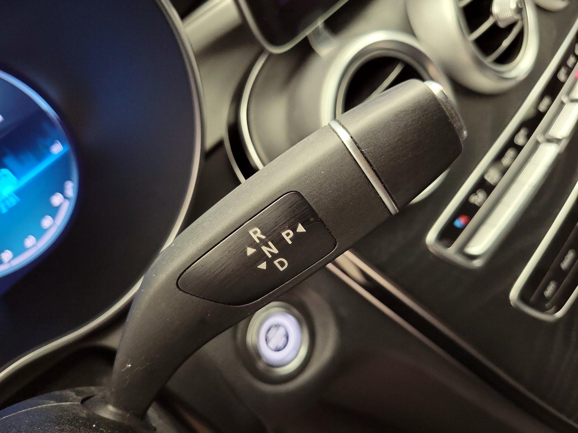 Thumbnail: 2021 Mercedes-Benz C-Class - 17