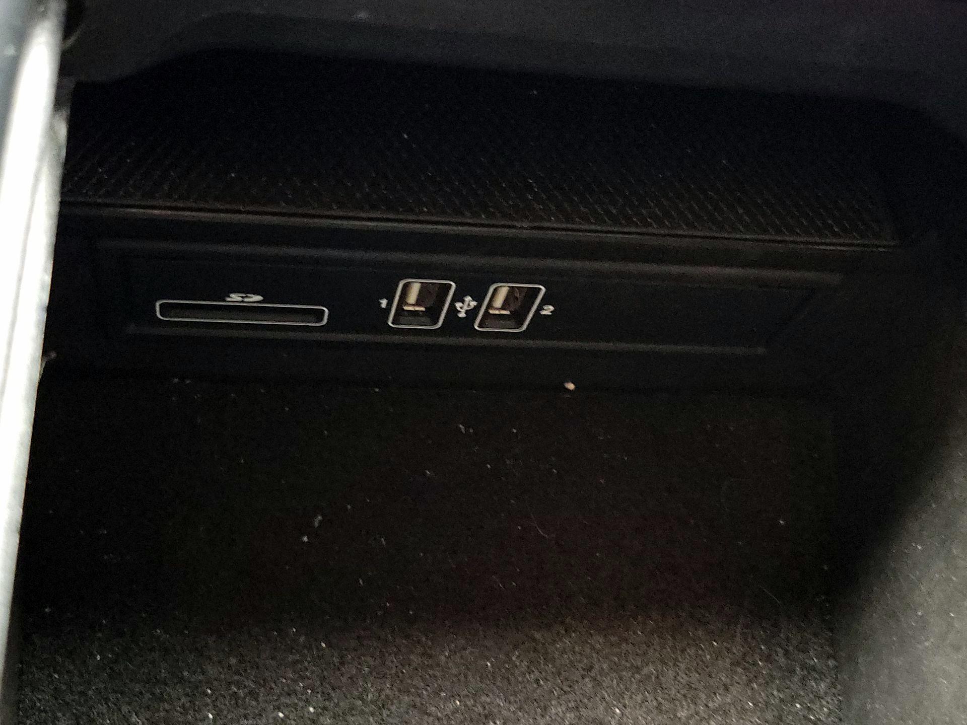 Thumbnail: 2021 Mercedes-Benz C-Class - 18