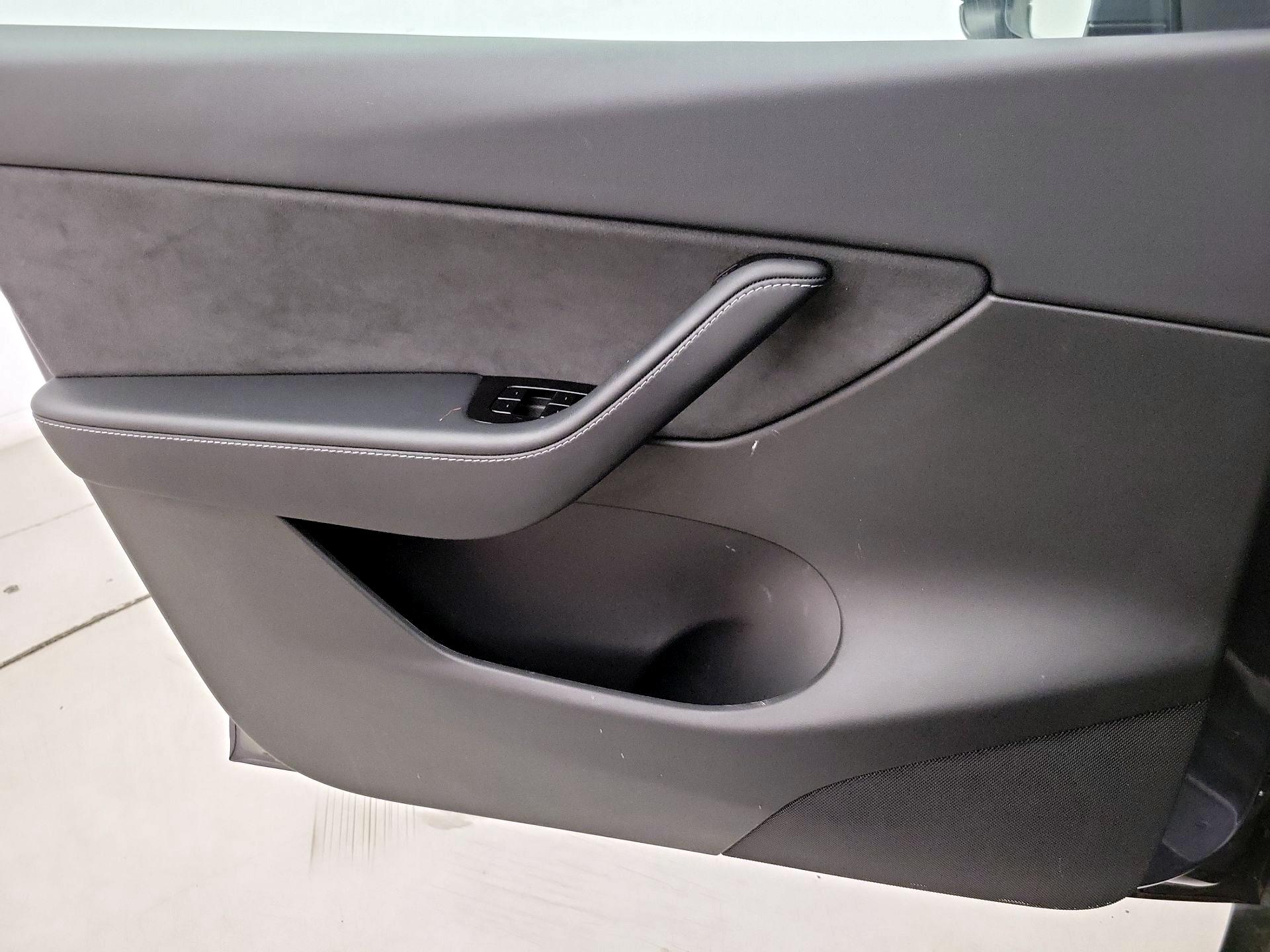 Thumbnail: 2021 Tesla Model Y - 12