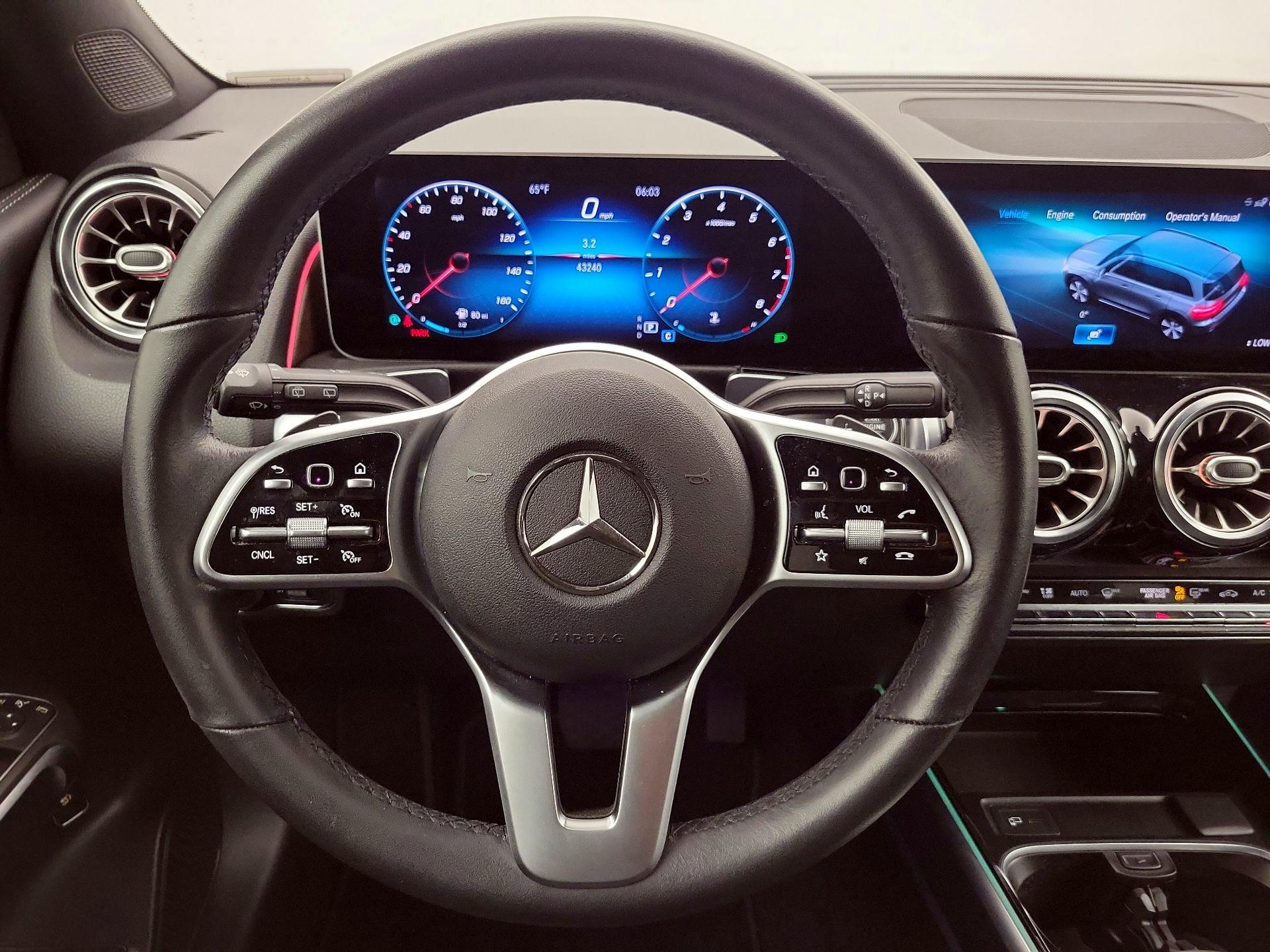 Thumbnail: 2020 Mercedes-Benz GLB - 10