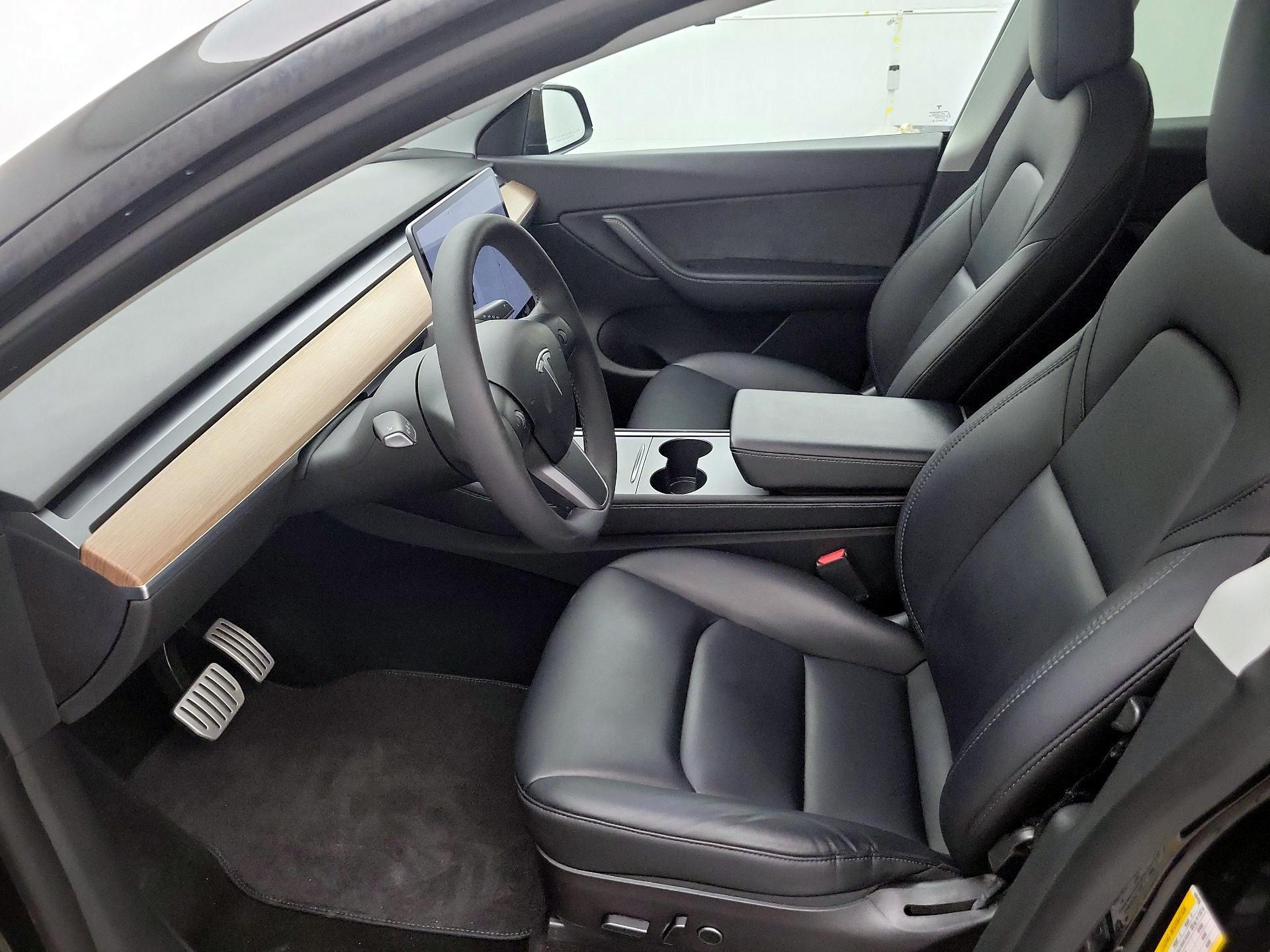 Thumbnail: 2022 Tesla Model Y - 11