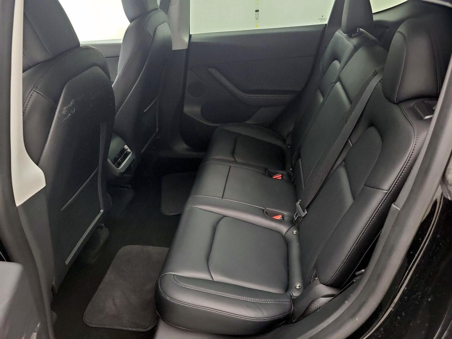 Thumbnail: 2022 Tesla Model Y - 18