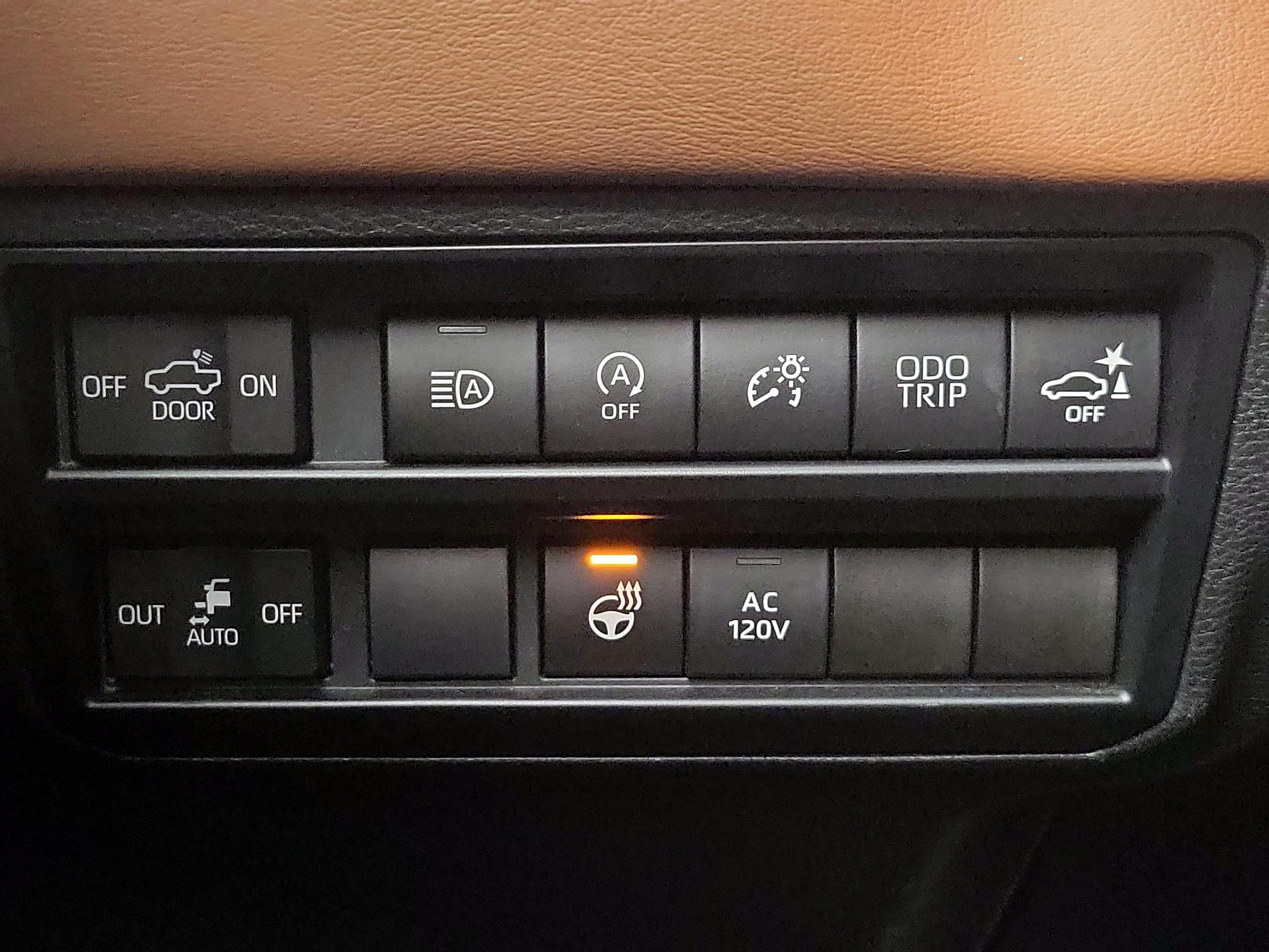 Thumbnail: 2022 Toyota Tundra - 13