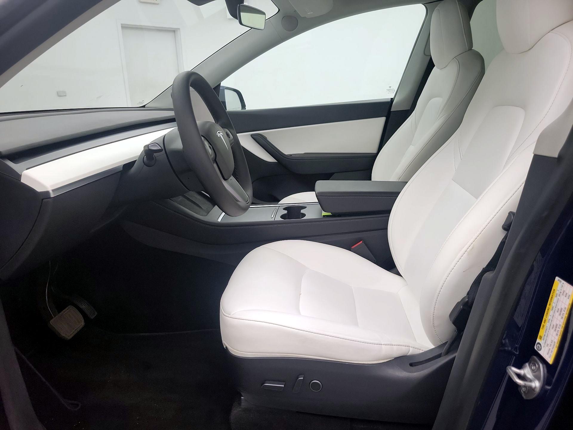 Thumbnail: 2022 Tesla Model Y - 11