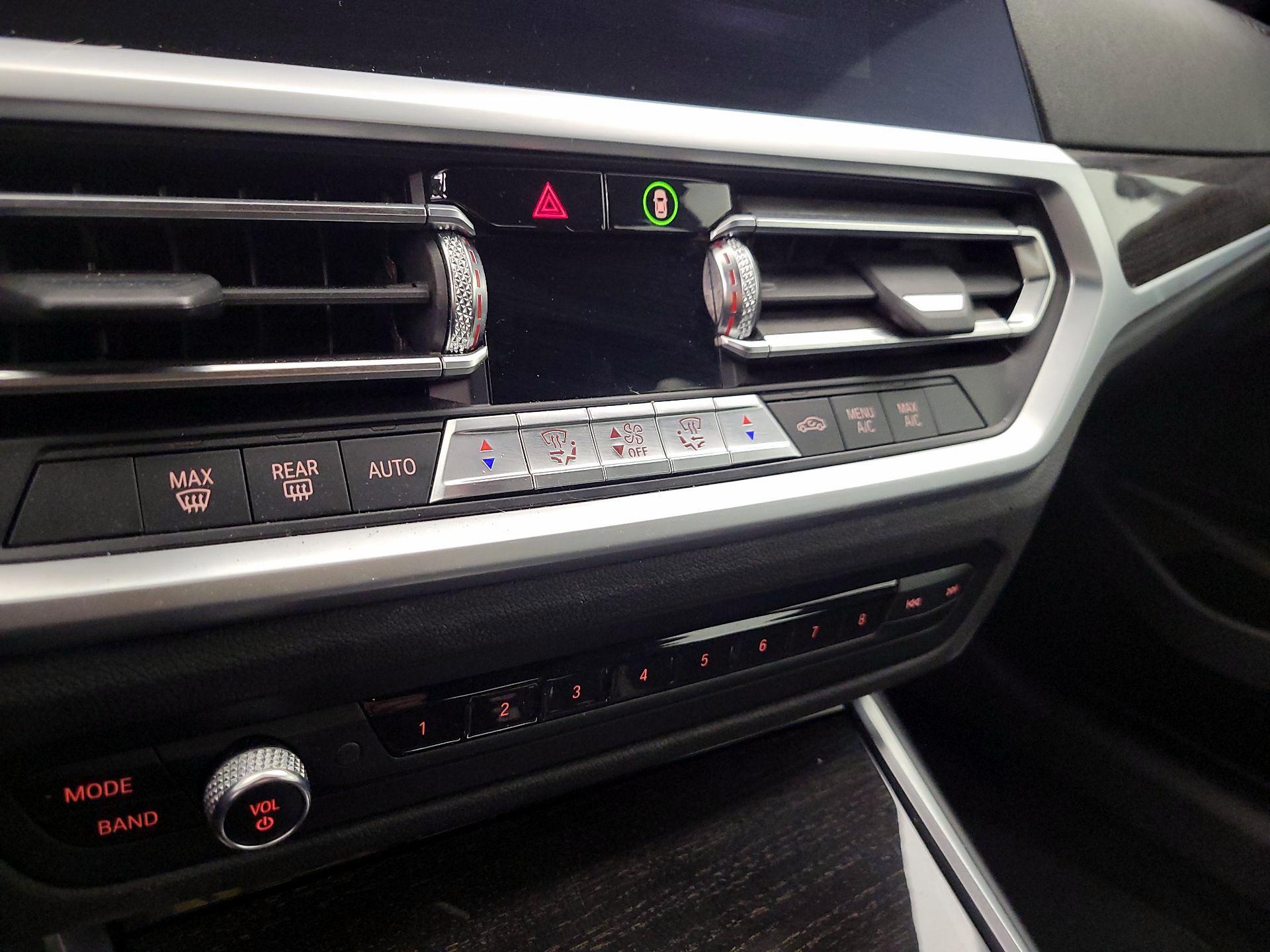 Thumbnail: 2019 BMW 3 Series - 16