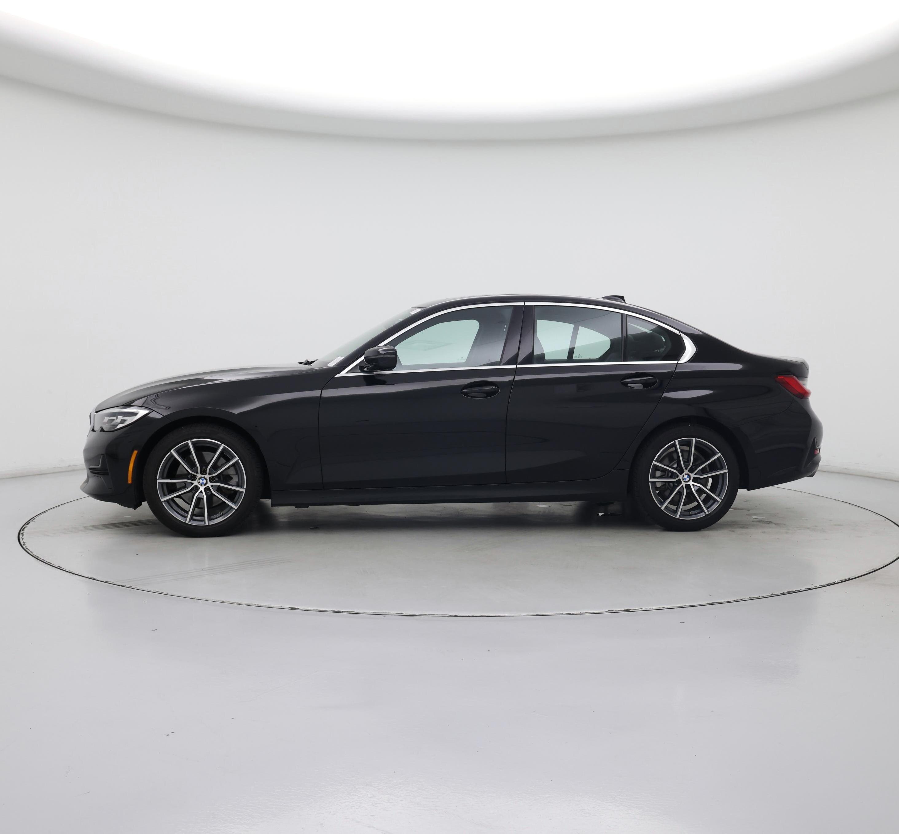 Thumbnail: 2019 BMW 3 Series - 3
