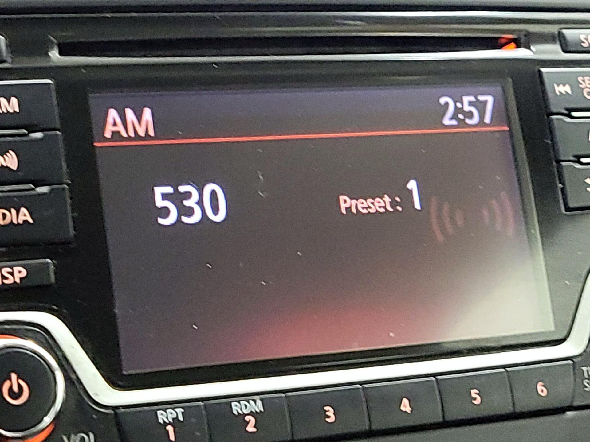 Thumbnail: 2015 Nissan Sentra - 15