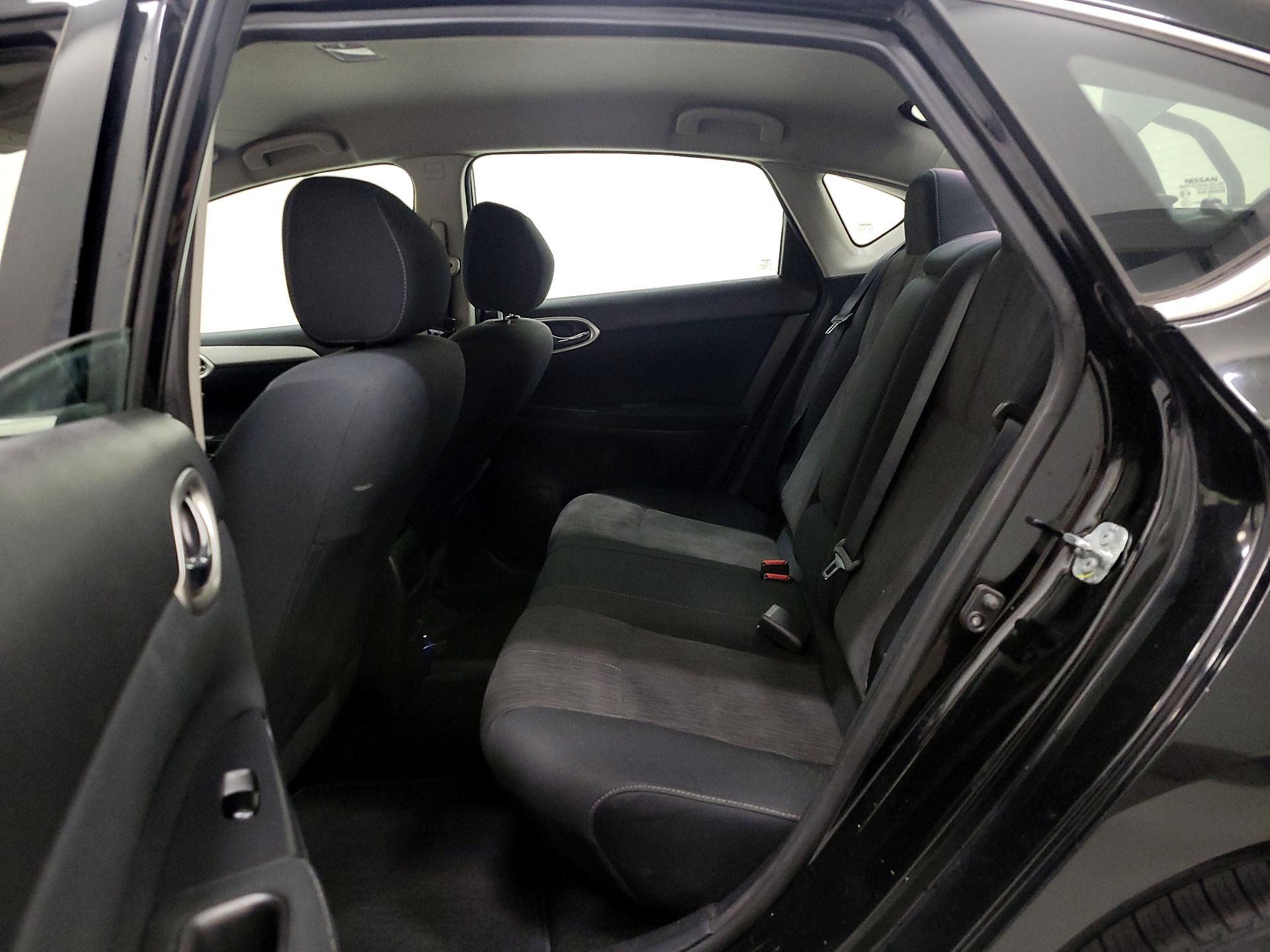 Thumbnail: 2015 Nissan Sentra - 19