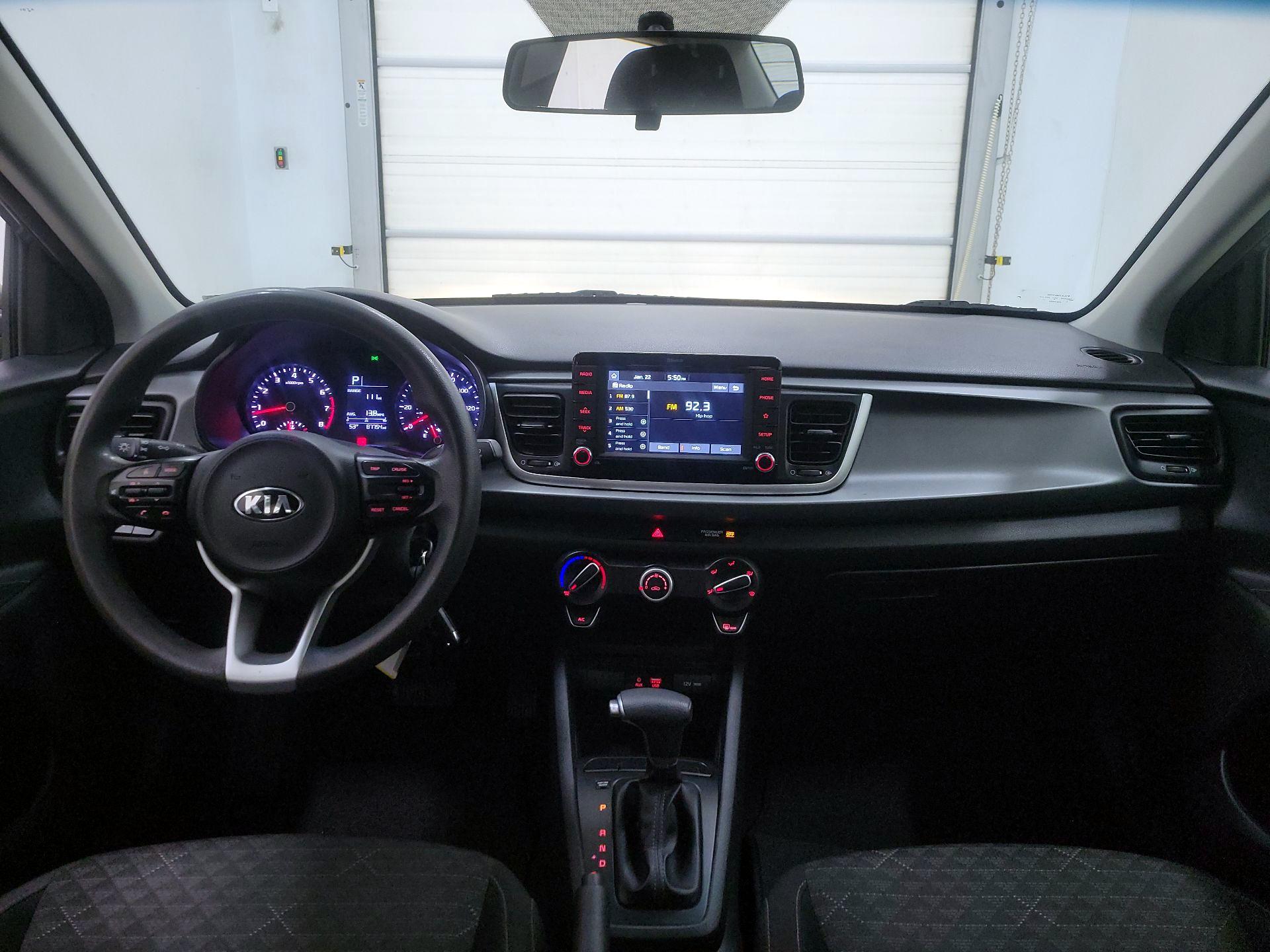 Thumbnail: 2019 Kia Rio - 9