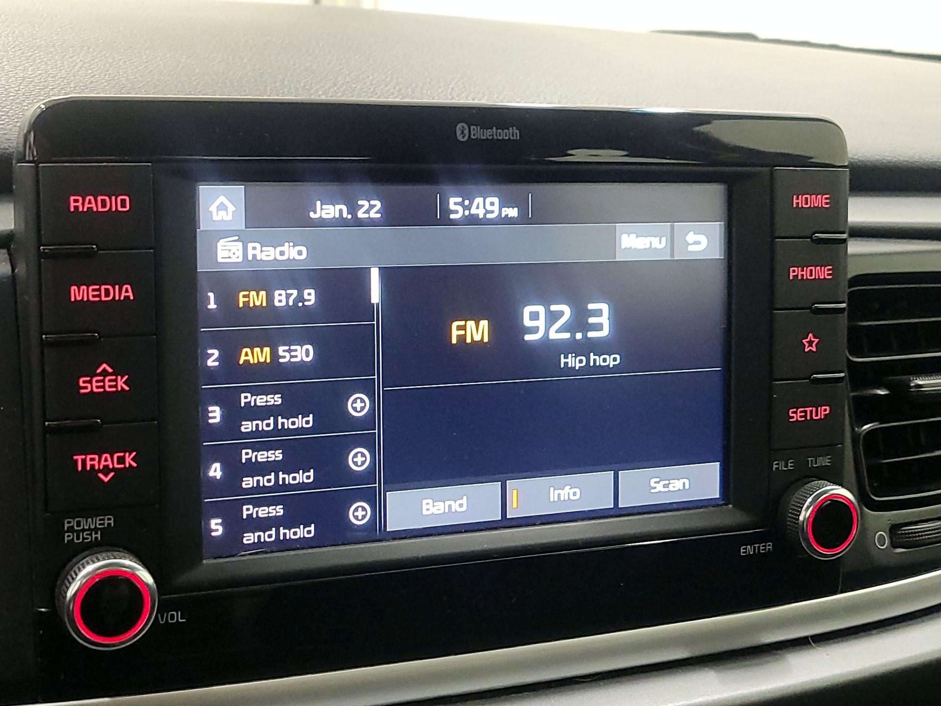 Thumbnail: 2019 Kia Rio - 15