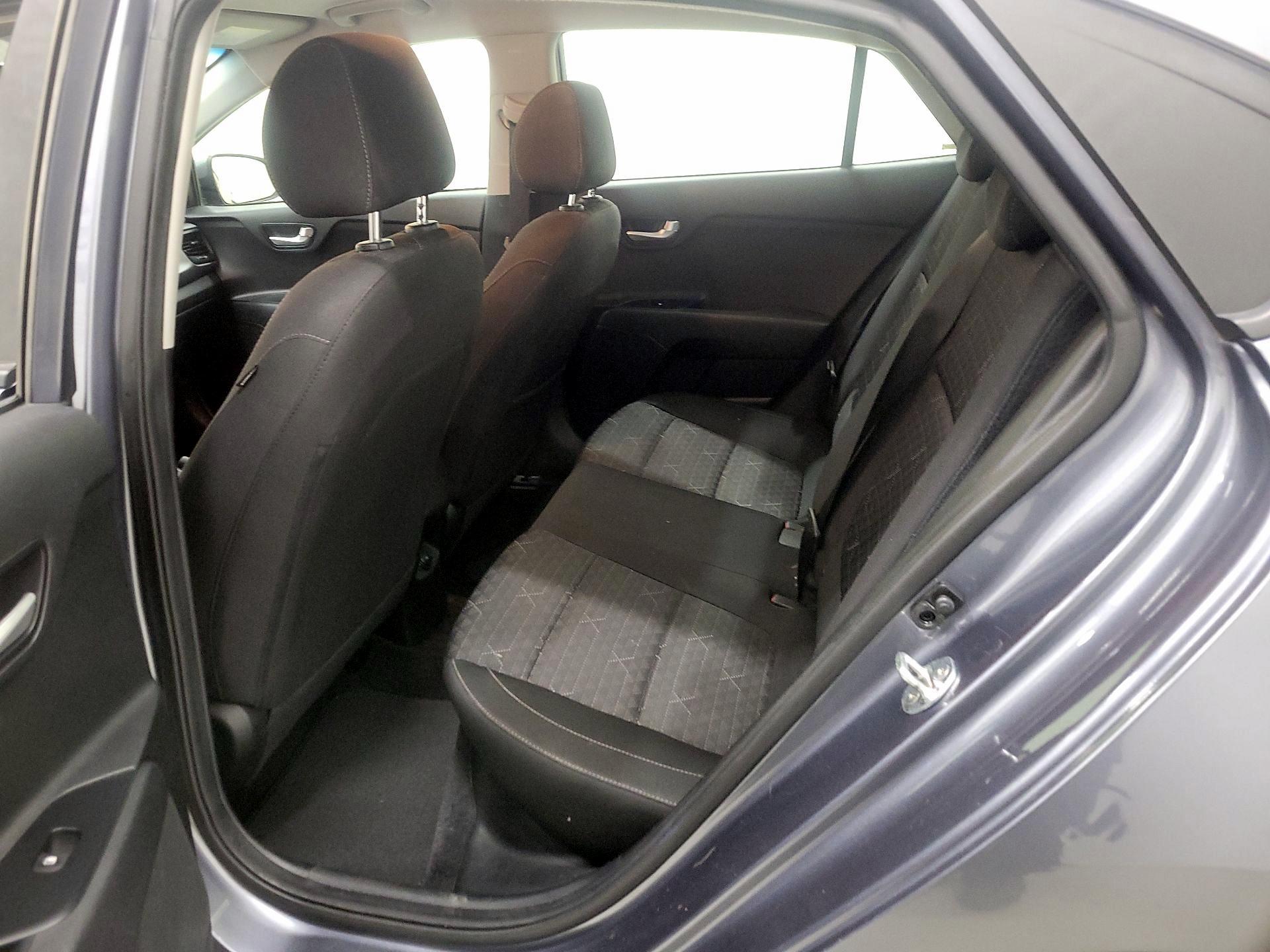 Thumbnail: 2019 Kia Rio - 19