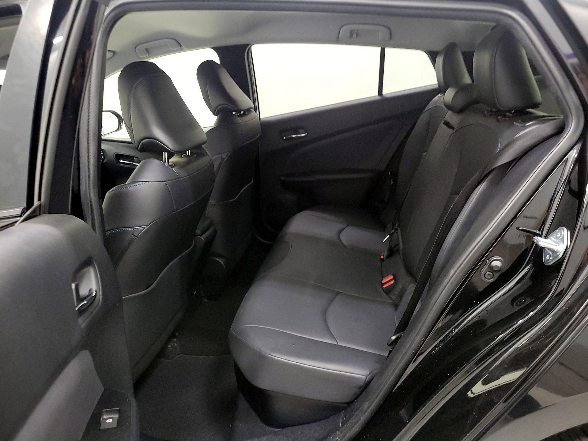 Thumbnail: 2018 Toyota Prius - 19