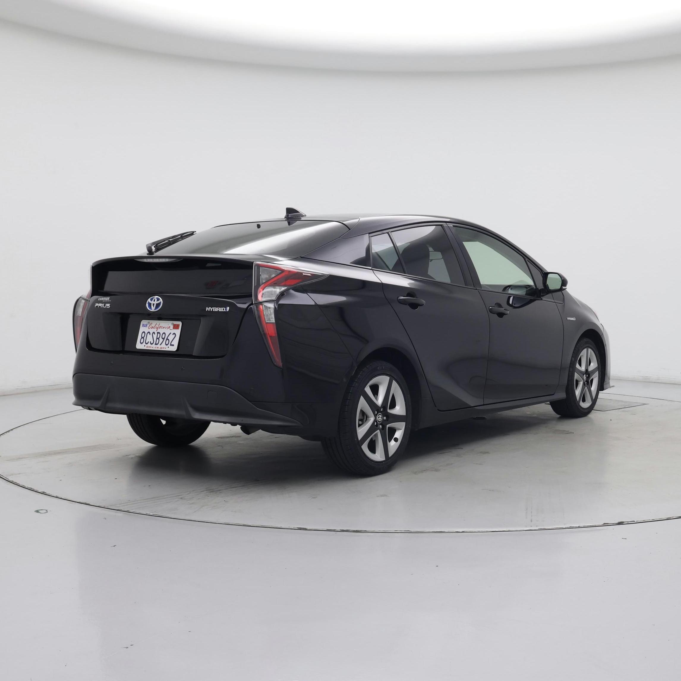 Thumbnail: 2018 Toyota Prius - 8