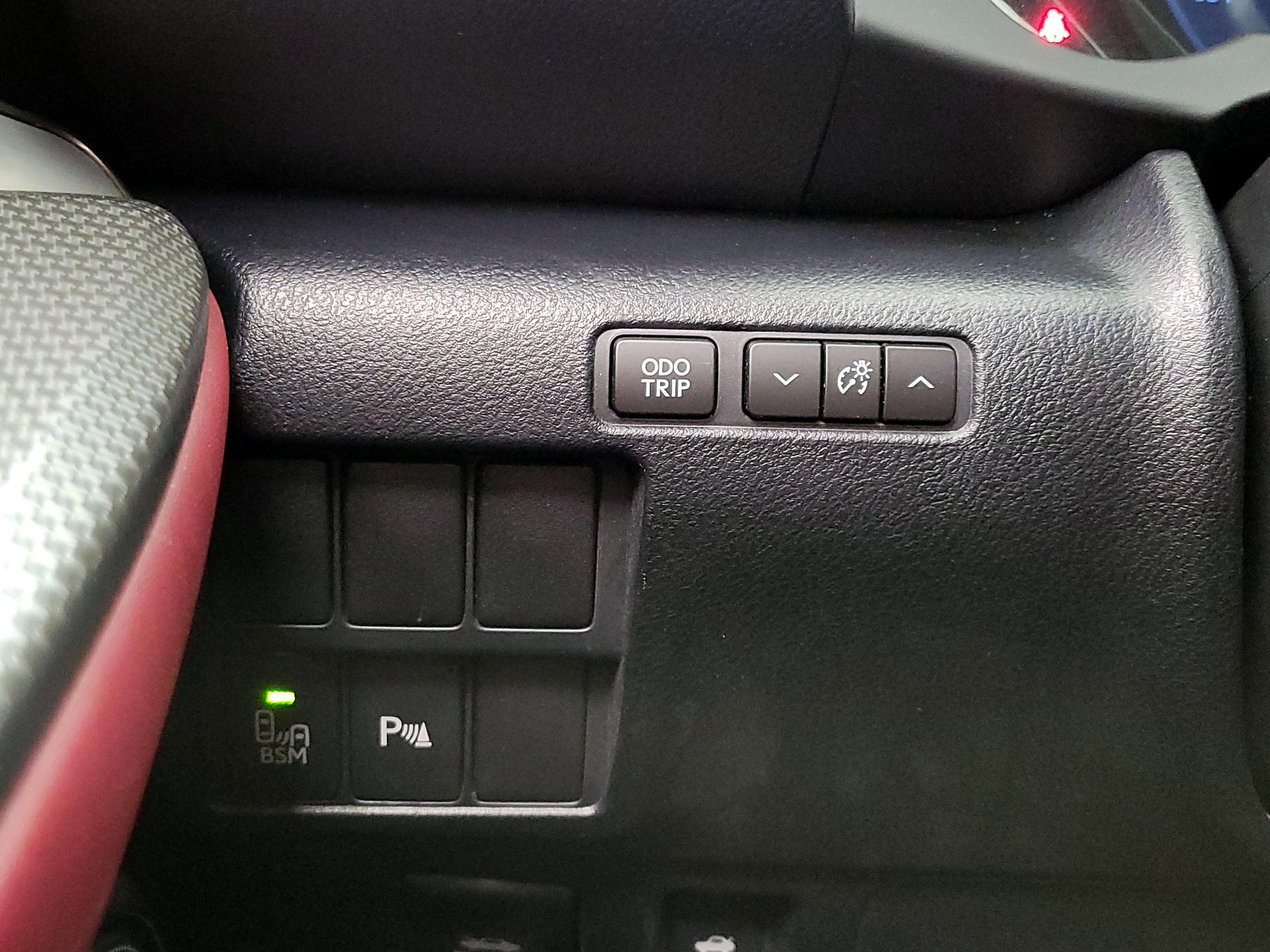 Thumbnail: 2015 Lexus RC - 13