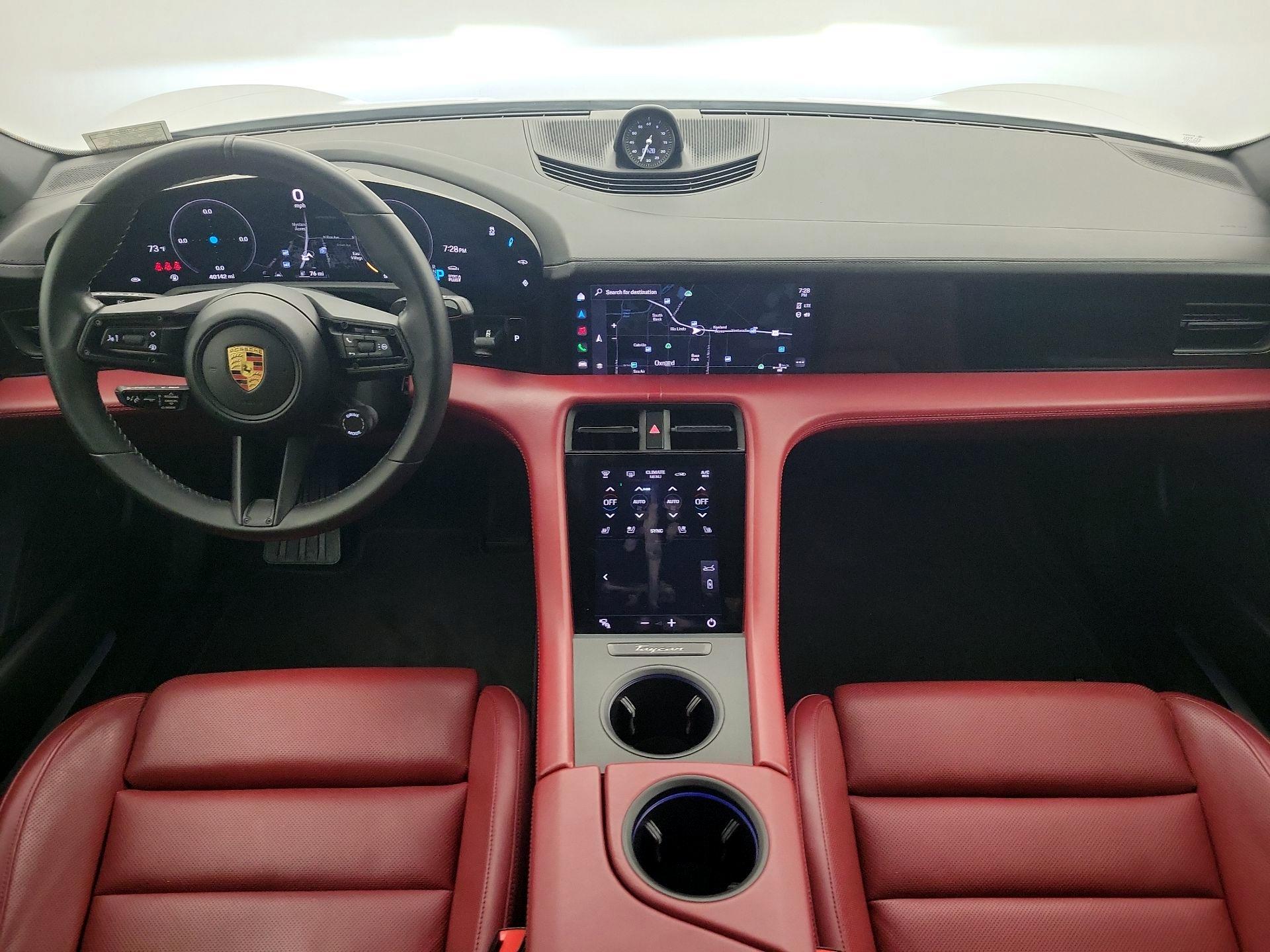 Thumbnail: 2021 Porsche Taycan - 9