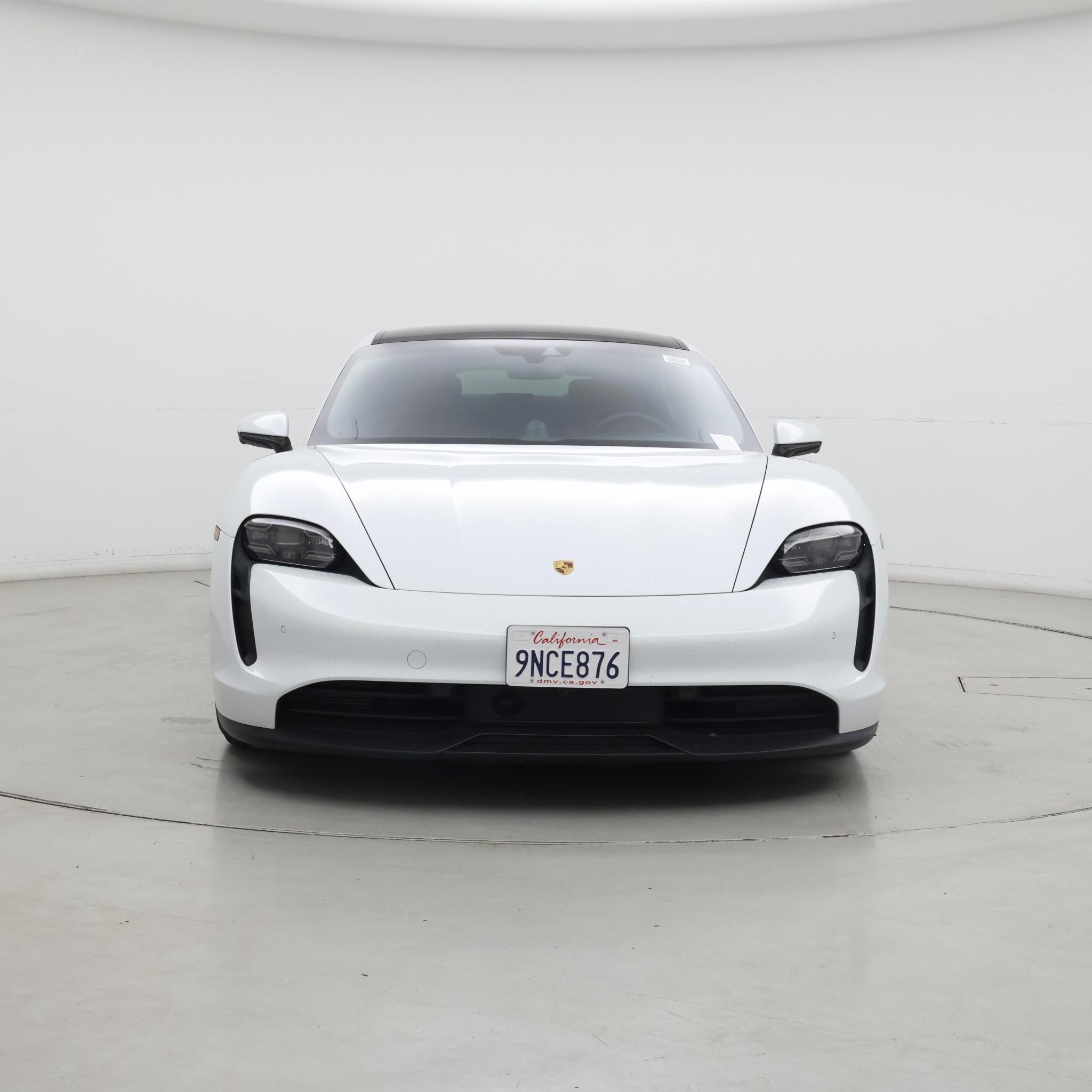 Thumbnail: 2021 Porsche Taycan - 5