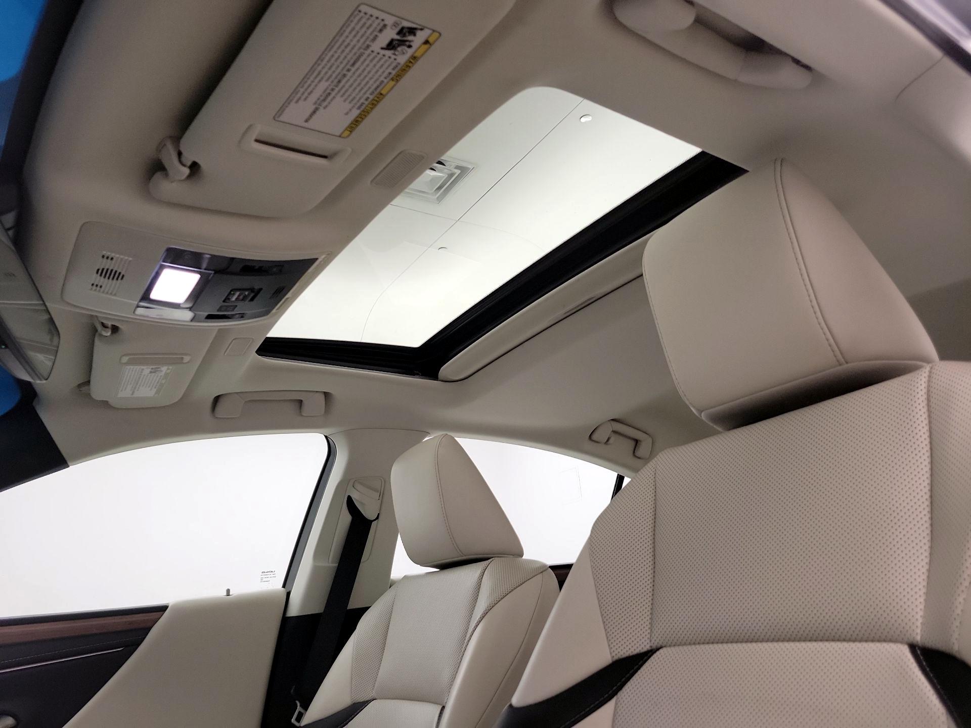 Thumbnail: 2023 Lexus ES - 18