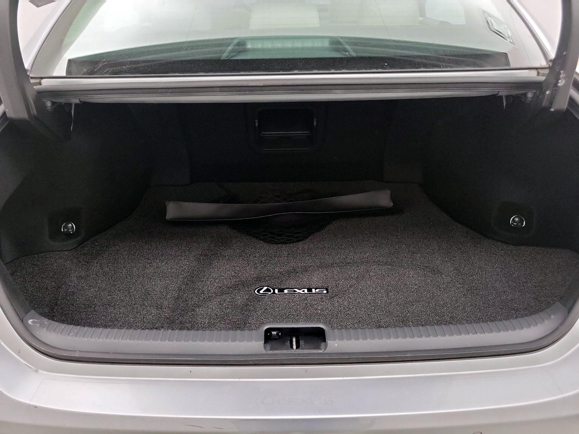 Thumbnail: 2023 Lexus ES - 20