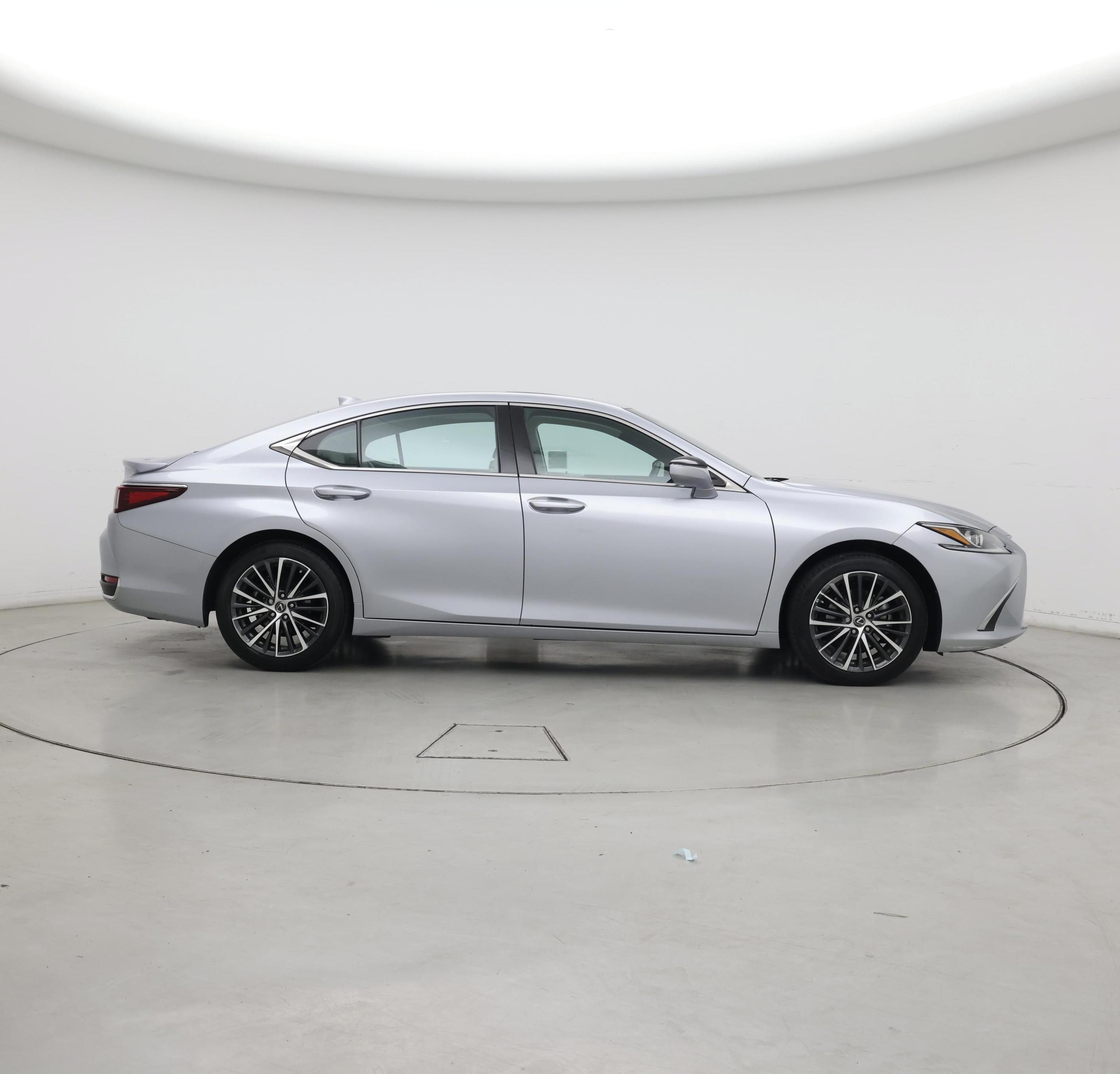 Thumbnail: 2023 Lexus ES - 7