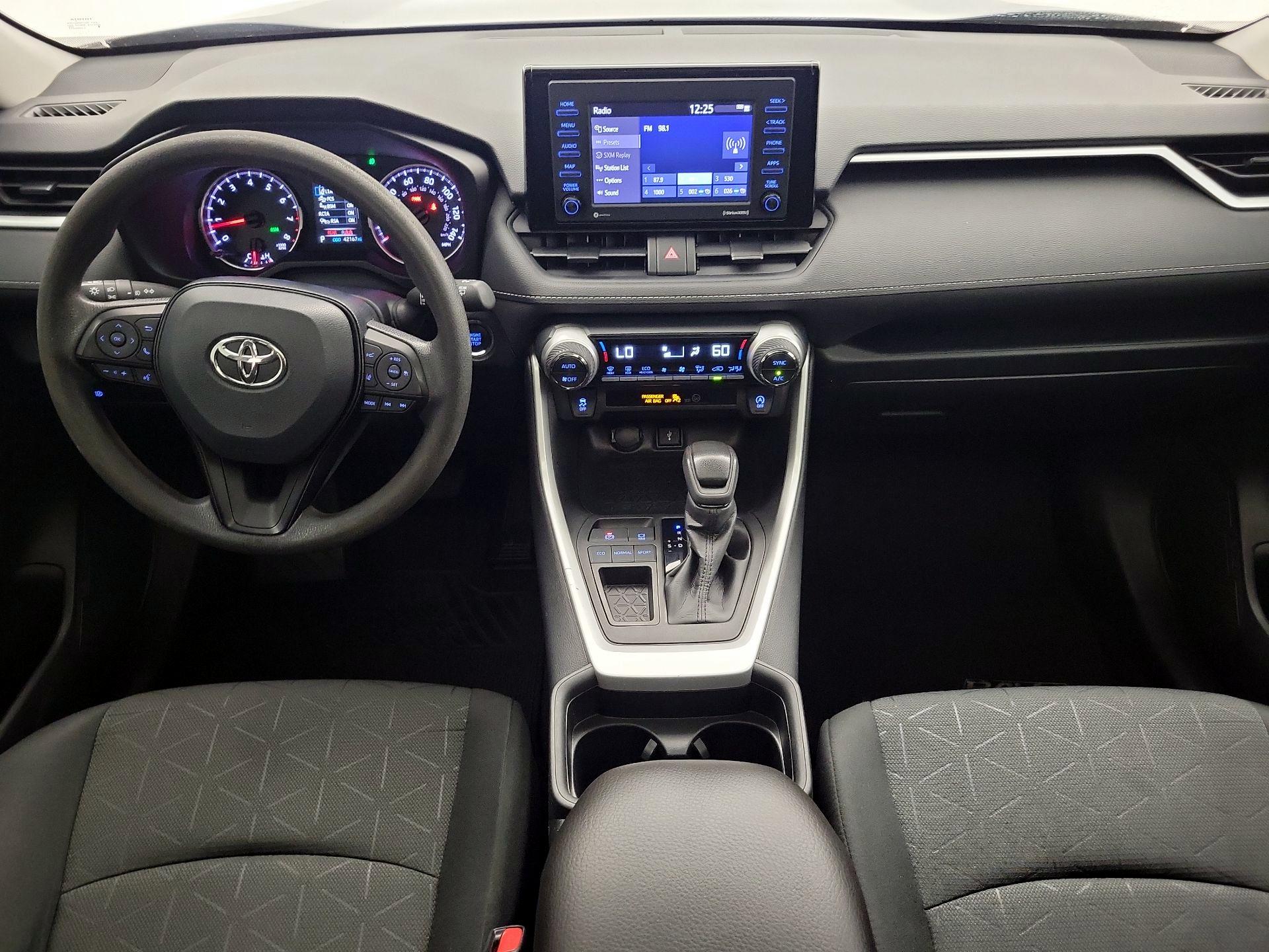 Thumbnail: 2021 Toyota RAV4 - 9