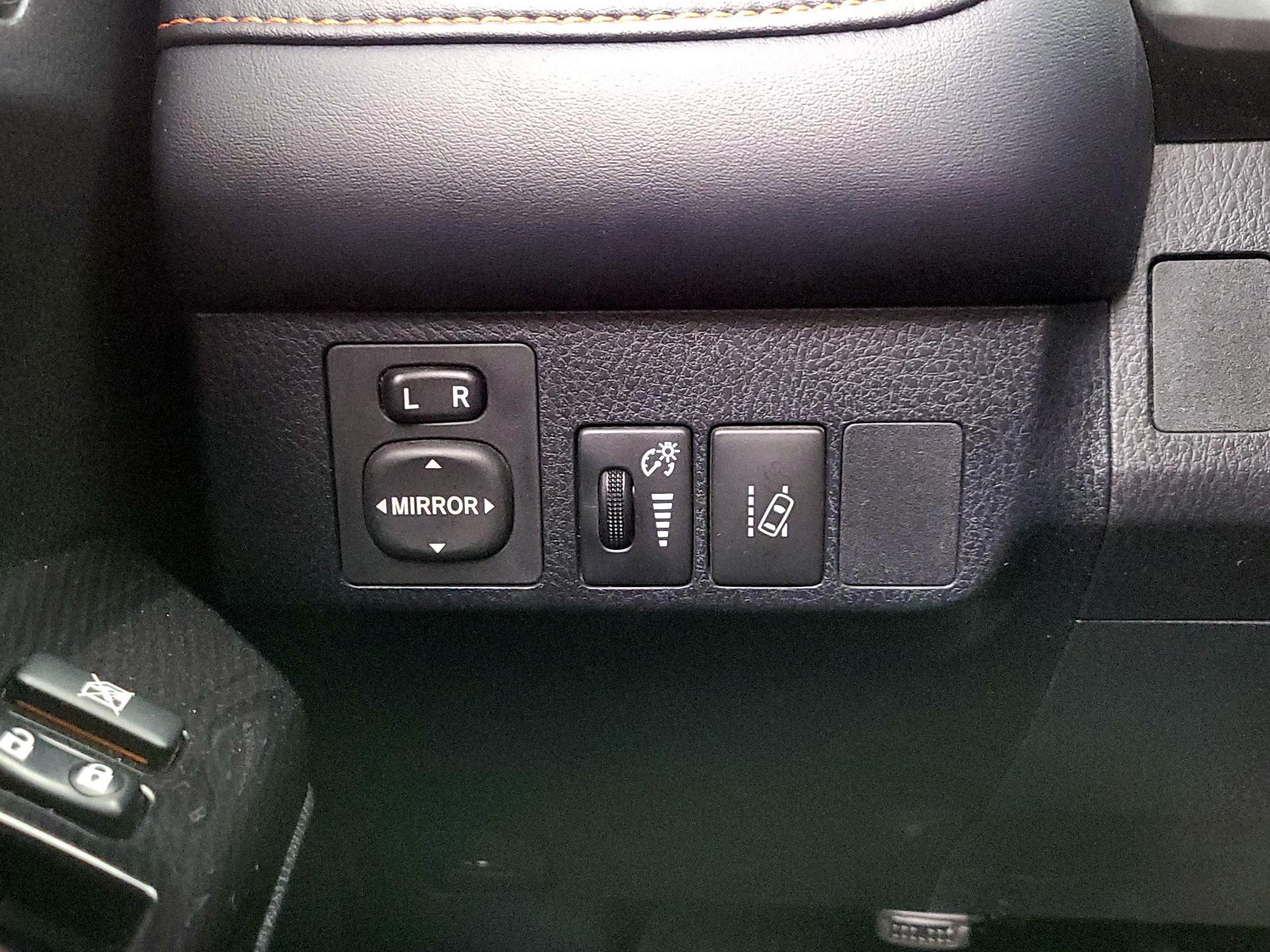 Thumbnail: 2017 Toyota RAV4 - 13