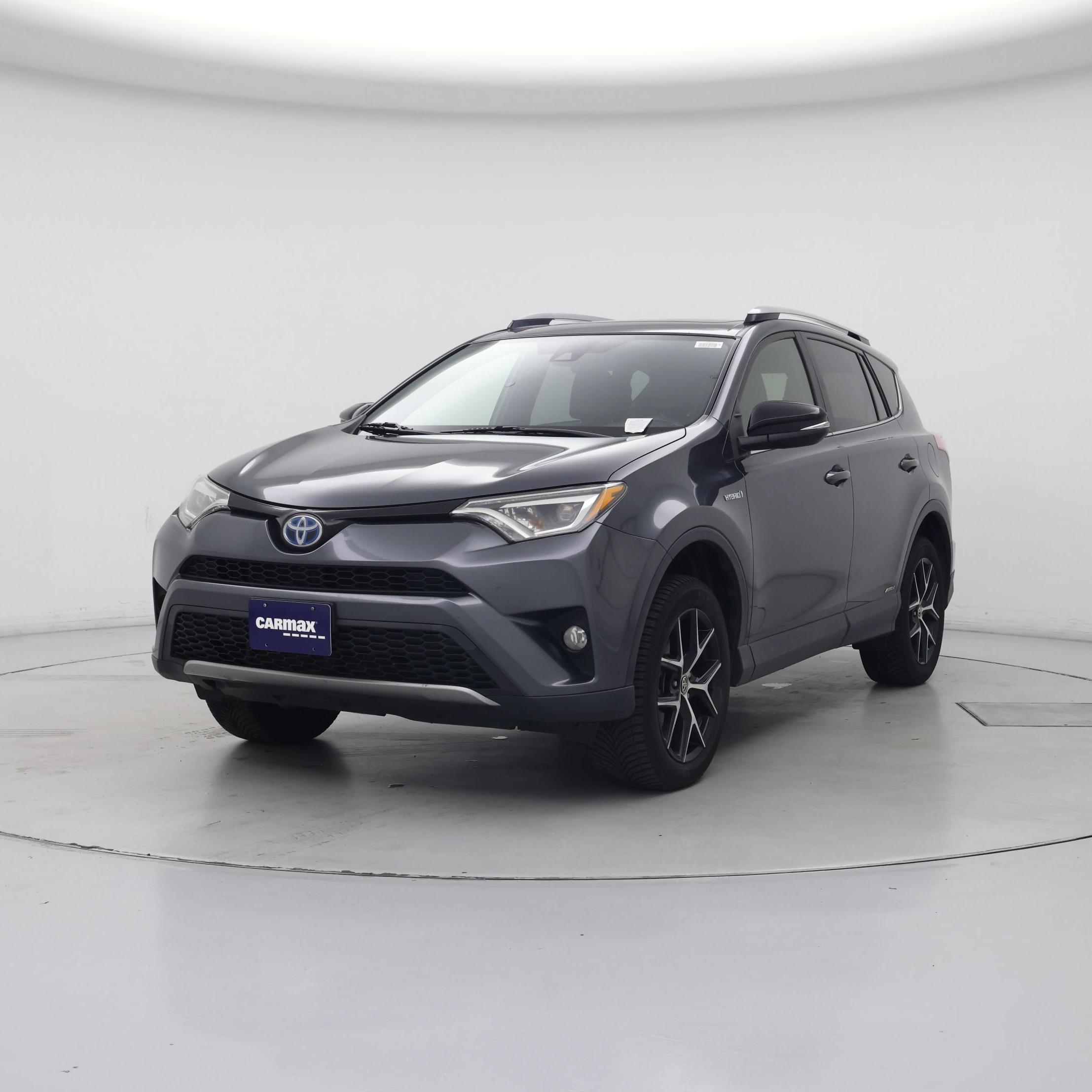Thumbnail: 2017 Toyota RAV4 - 4