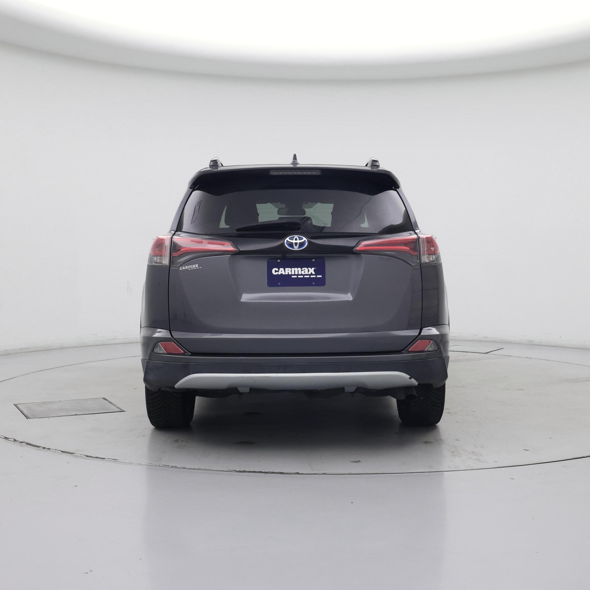 Thumbnail: 2017 Toyota RAV4 - 6