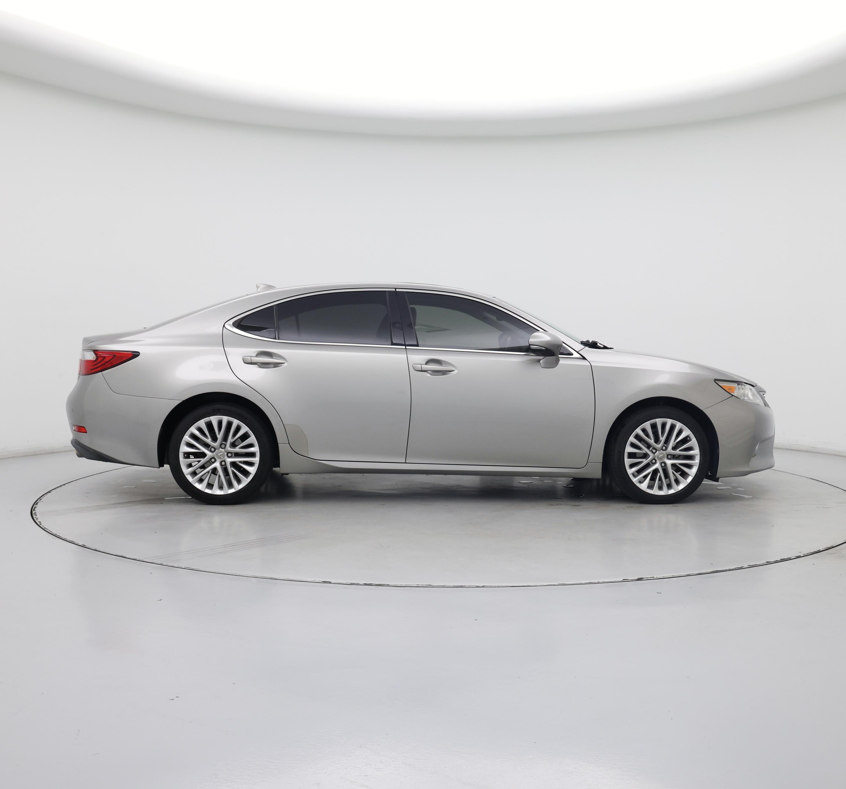 Thumbnail: 2015 Lexus ES - 7