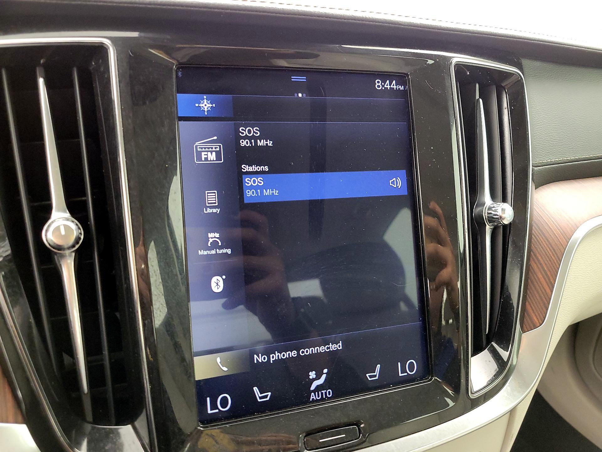 Thumbnail: 2019 Volvo S60 - 15