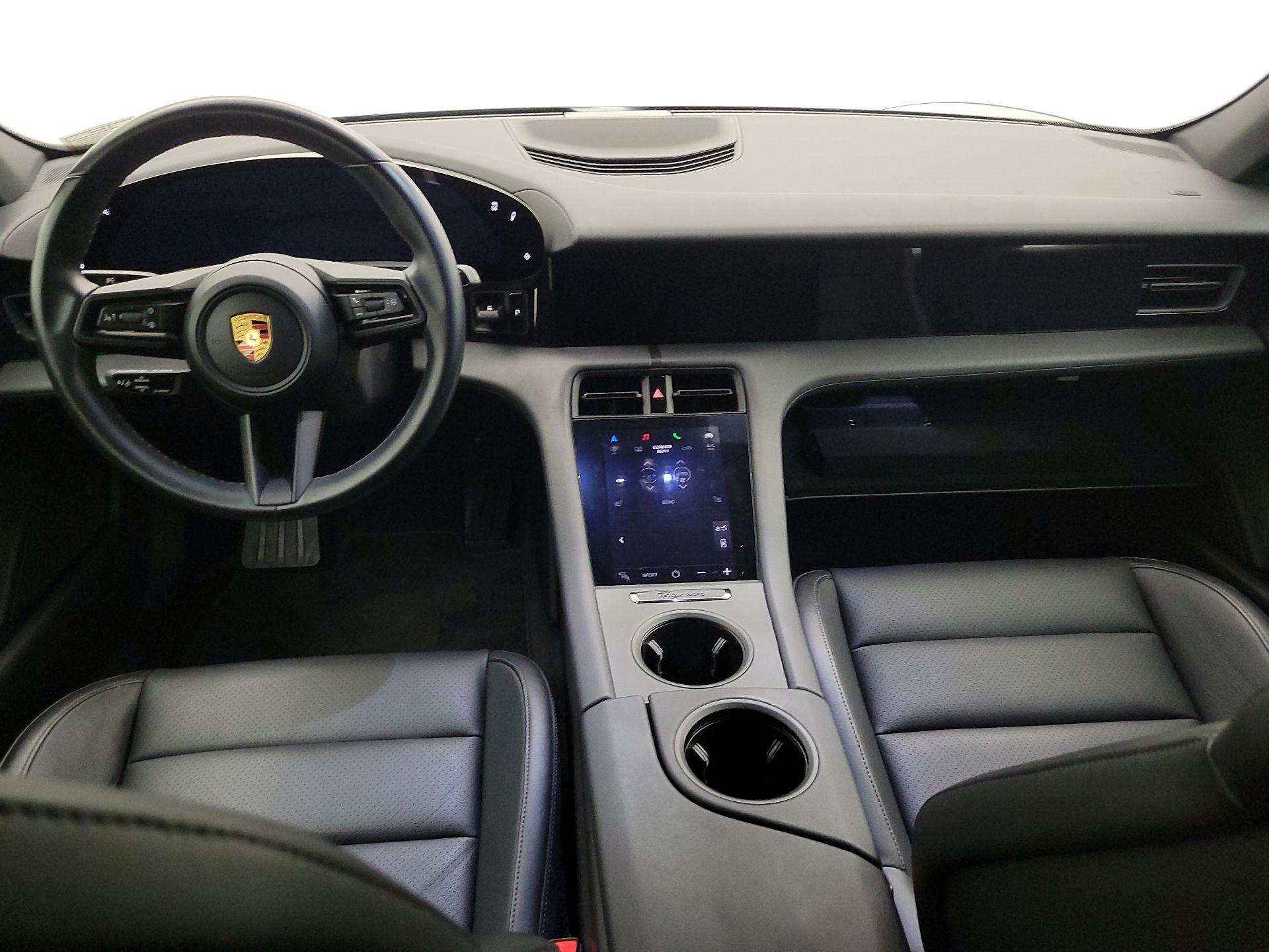 Thumbnail: 2021 Porsche Taycan - 9